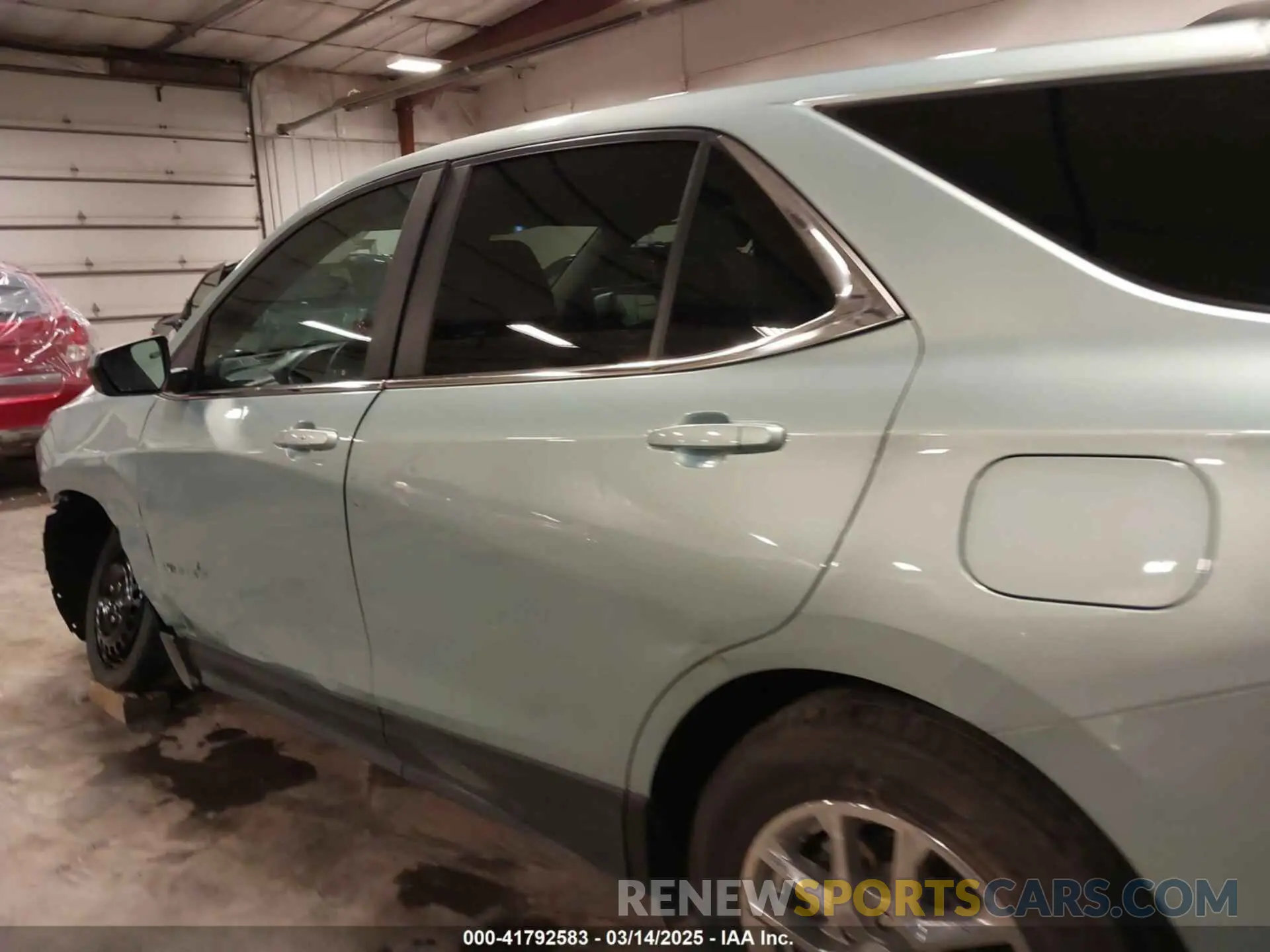 15 Photograph of a damaged car 2GNAXKEV6N6112484 CHEVROLET EQUINOX 2022