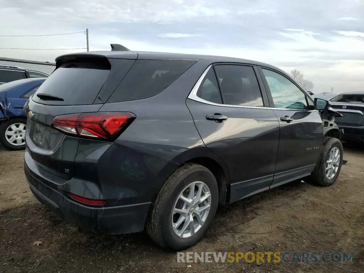3 Photograph of a damaged car 2GNAXKEV7N6128967 CHEVROLET EQUINOX 2022