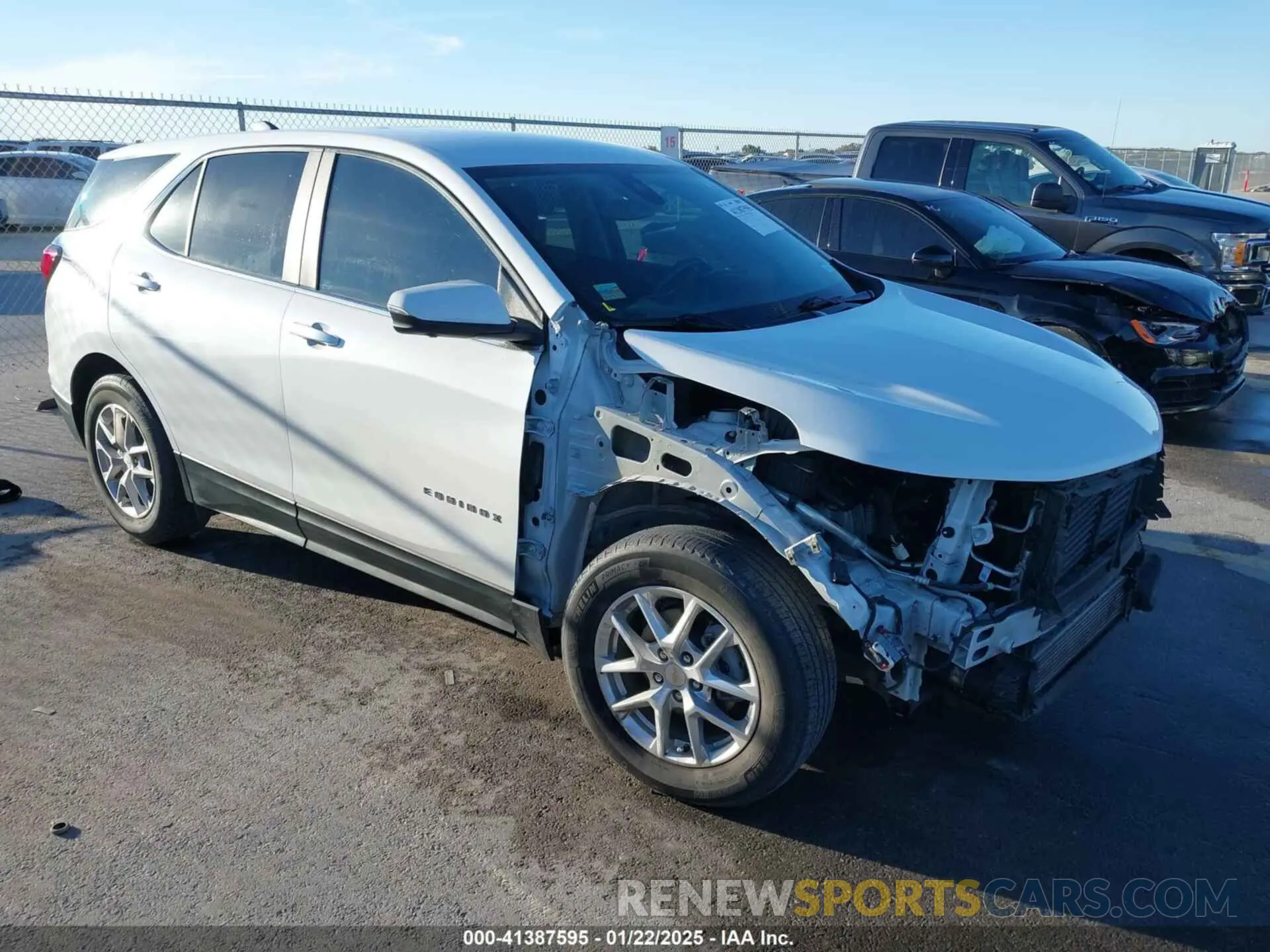 1 Photograph of a damaged car 2GNAXKEV9N6104136 CHEVROLET EQUINOX 2022