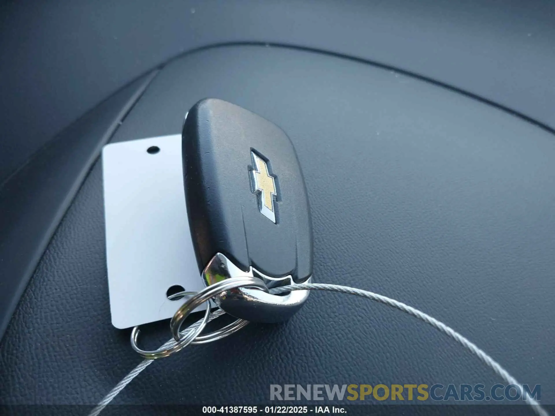 11 Photograph of a damaged car 2GNAXKEV9N6104136 CHEVROLET EQUINOX 2022