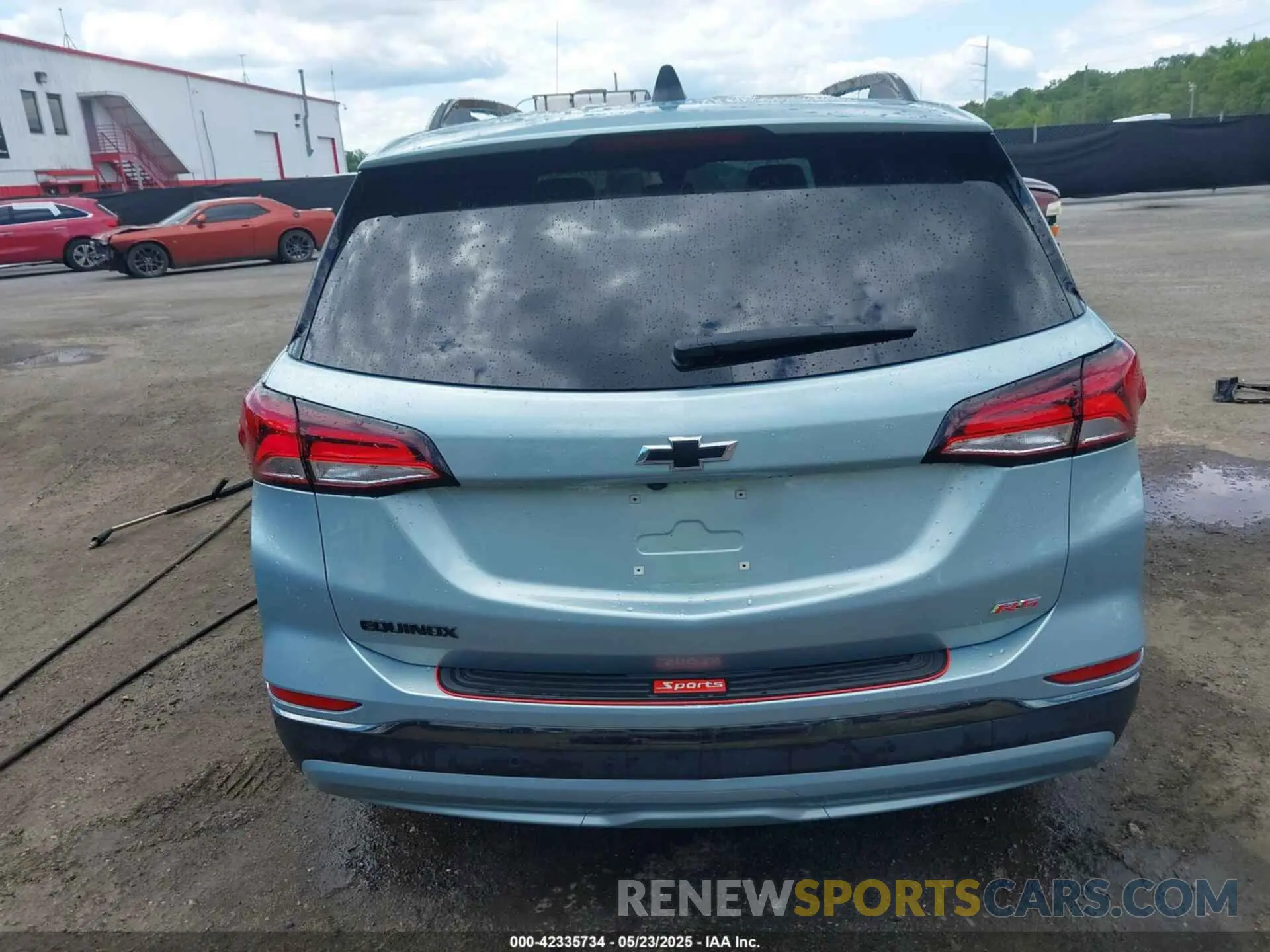 17 Photograph of a damaged car 2GNAXMEV5N6108213 CHEVROLET EQUINOX 2022