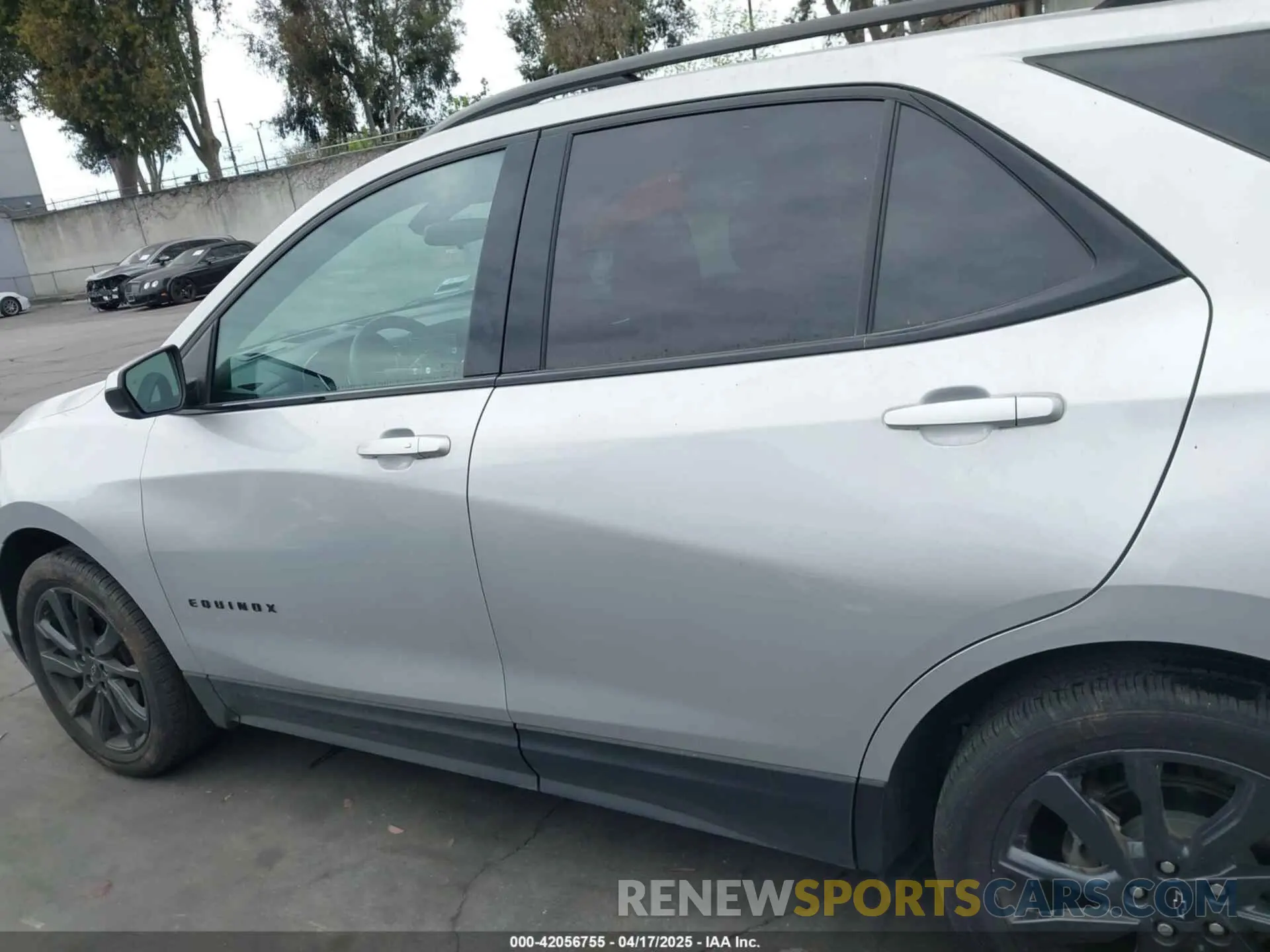 15 Photograph of a damaged car 2GNAXMEV5N6125352 CHEVROLET EQUINOX 2022
