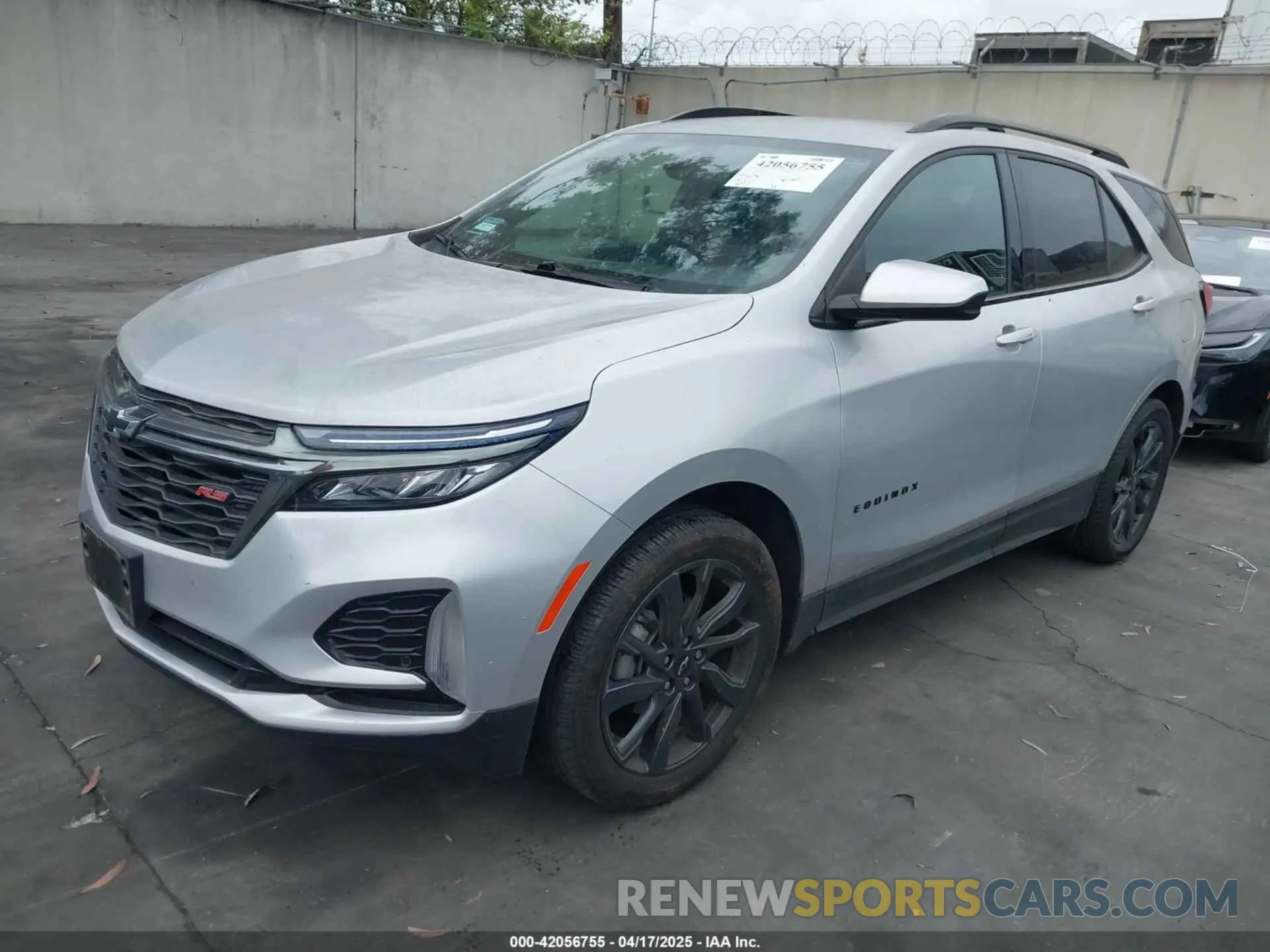 2 Photograph of a damaged car 2GNAXMEV5N6125352 CHEVROLET EQUINOX 2022