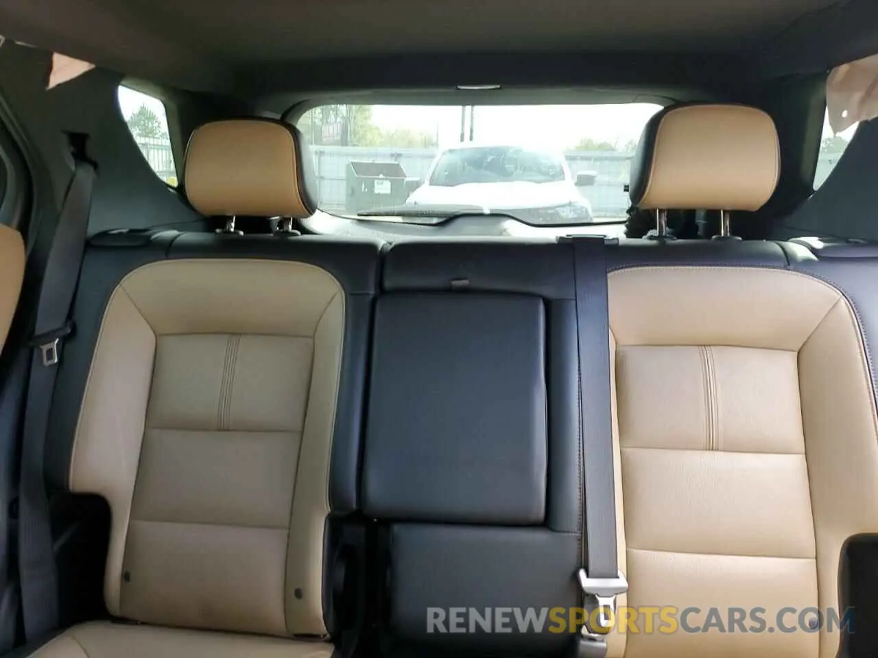 10 Photograph of a damaged car 2GNAXNEV0N6131923 CHEVROLET EQUINOX 2022