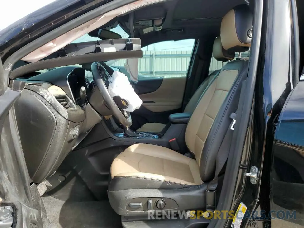 7 Photograph of a damaged car 2GNAXNEV0N6131923 CHEVROLET EQUINOX 2022