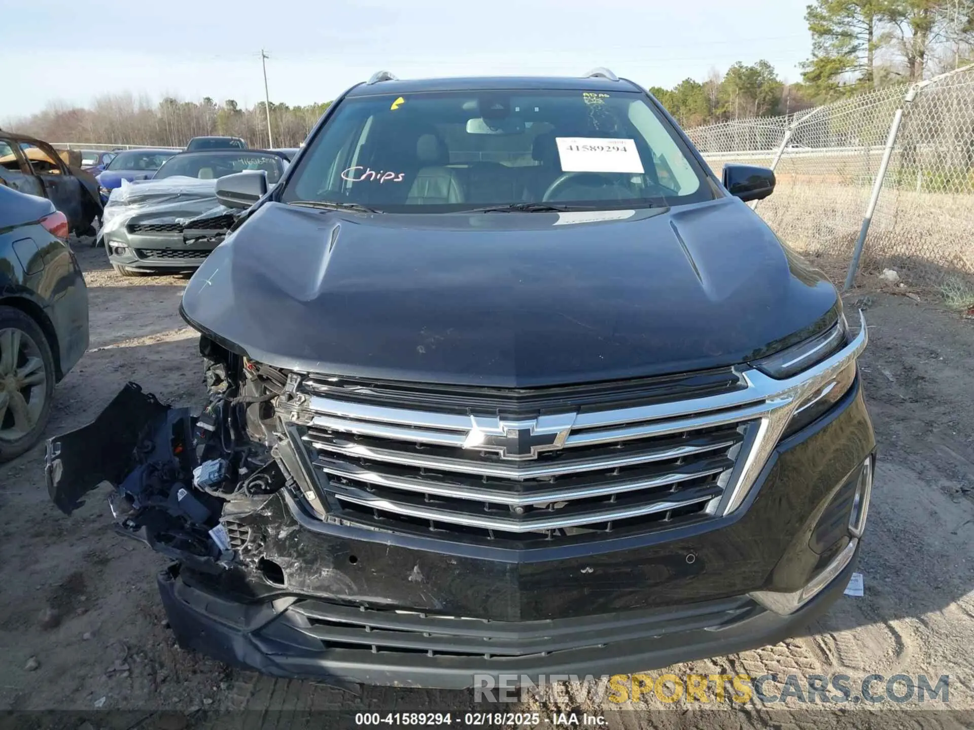 13 Photograph of a damaged car 2GNAXNEV8N6155449 CHEVROLET EQUINOX 2022