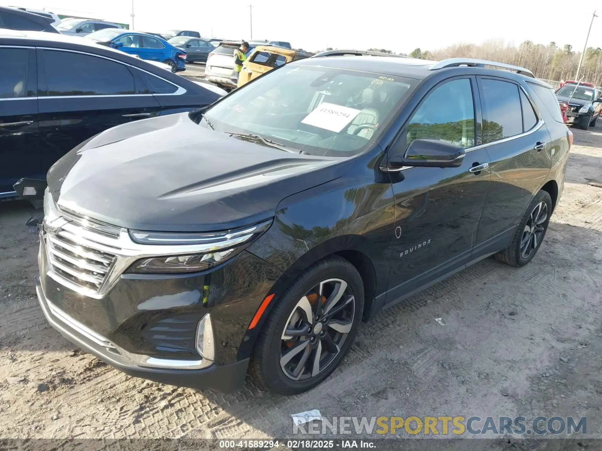 2 Photograph of a damaged car 2GNAXNEV8N6155449 CHEVROLET EQUINOX 2022
