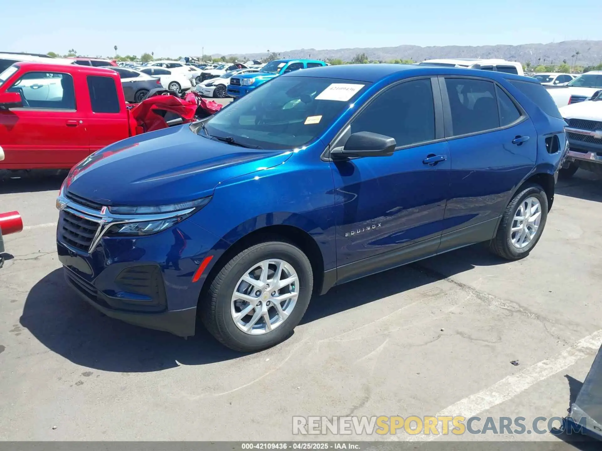 2 Photograph of a damaged car 2GNAXSEV0N6115686 CHEVROLET EQUINOX 2022