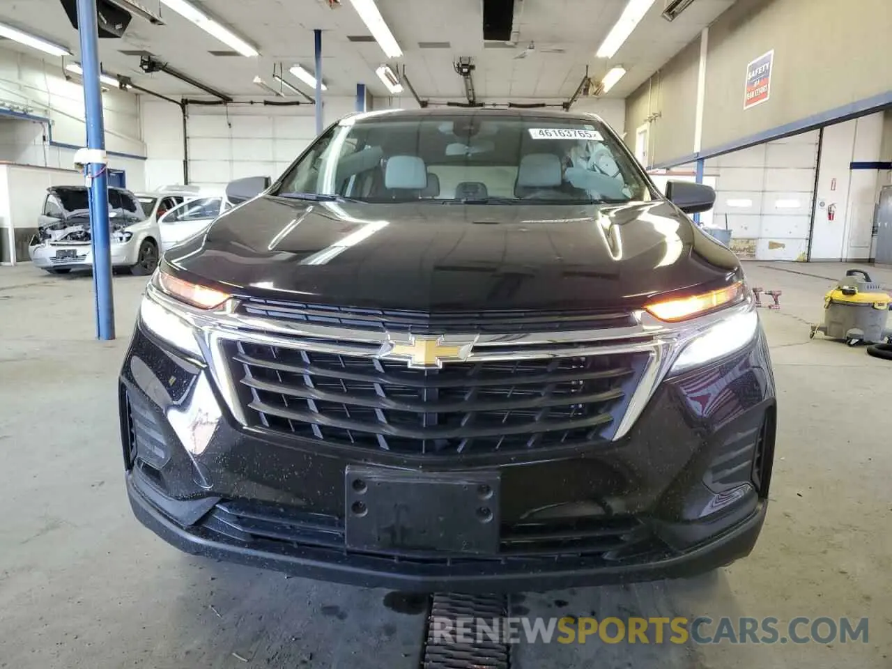 5 Photograph of a damaged car 2GNAXSEV2N6146938 CHEVROLET EQUINOX 2022