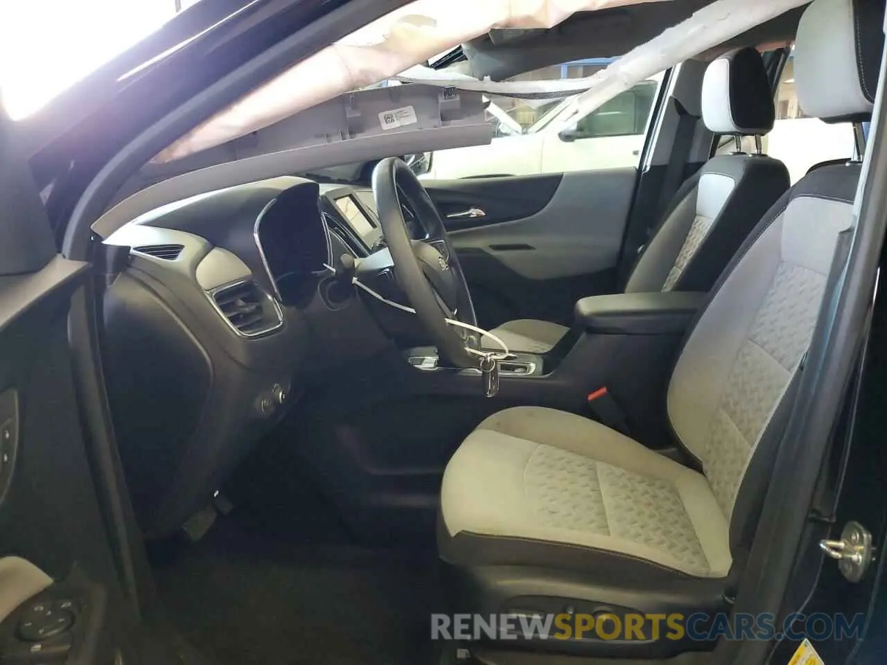 7 Photograph of a damaged car 2GNAXSEV2N6146938 CHEVROLET EQUINOX 2022