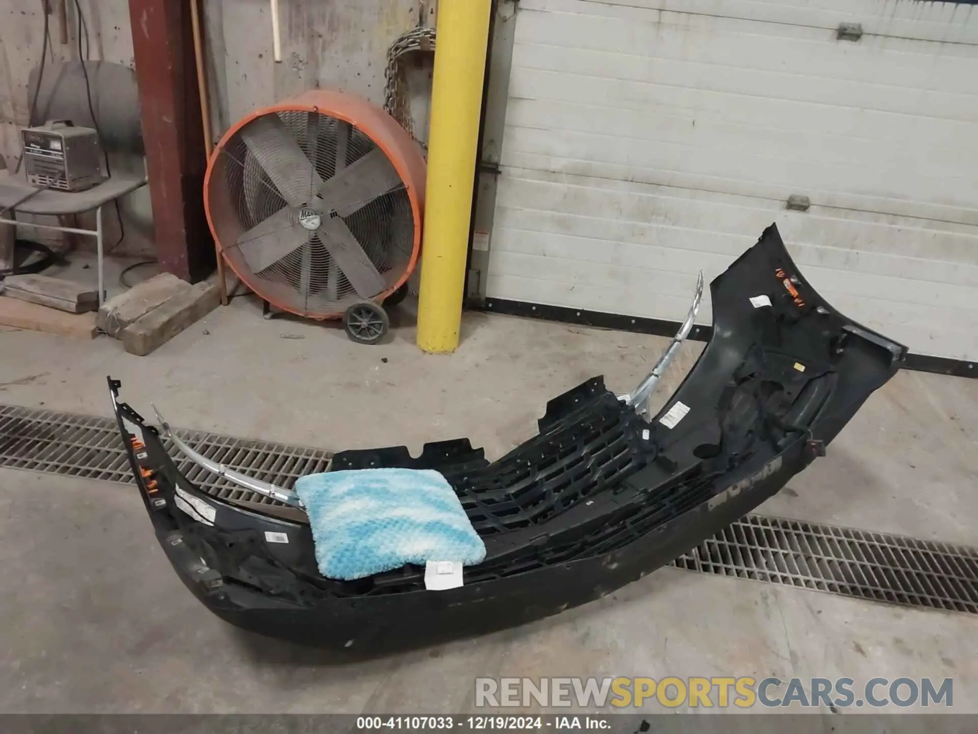 12 Photograph of a damaged car 2GNAXSEV5N6100858 CHEVROLET EQUINOX 2022