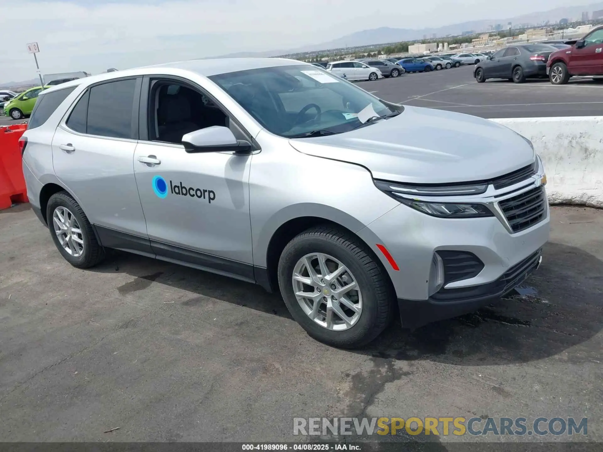 1 Photograph of a damaged car 2GNAXTEV0N6134115 CHEVROLET EQUINOX 2022