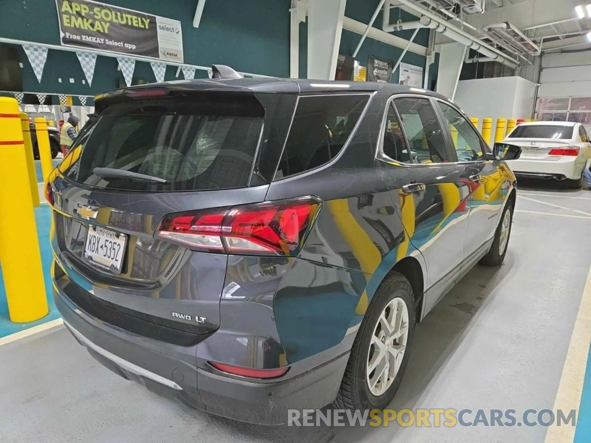 22 Photograph of a damaged car 2GNAXTEV0N6143929 CHEVROLET EQUINOX 2022