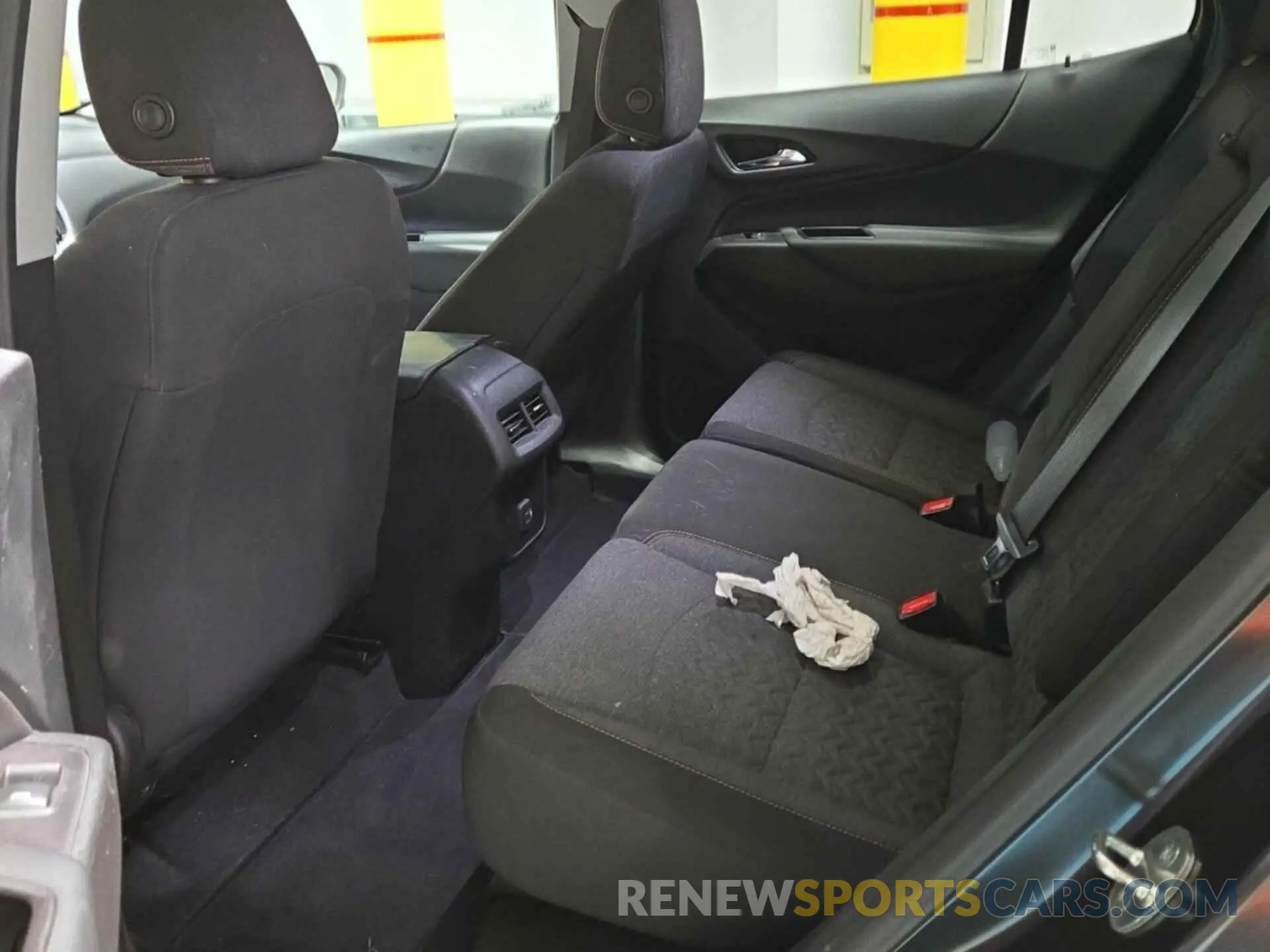 9 Photograph of a damaged car 2GNAXTEV0N6143929 CHEVROLET EQUINOX 2022
