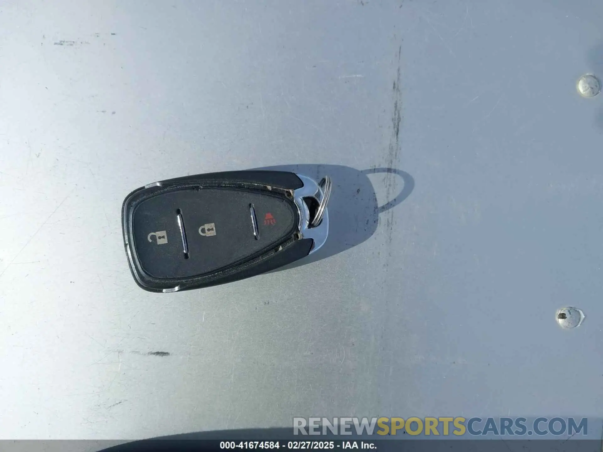 11 Photograph of a damaged car 2GNAXTEV2N6120135 CHEVROLET EQUINOX 2022