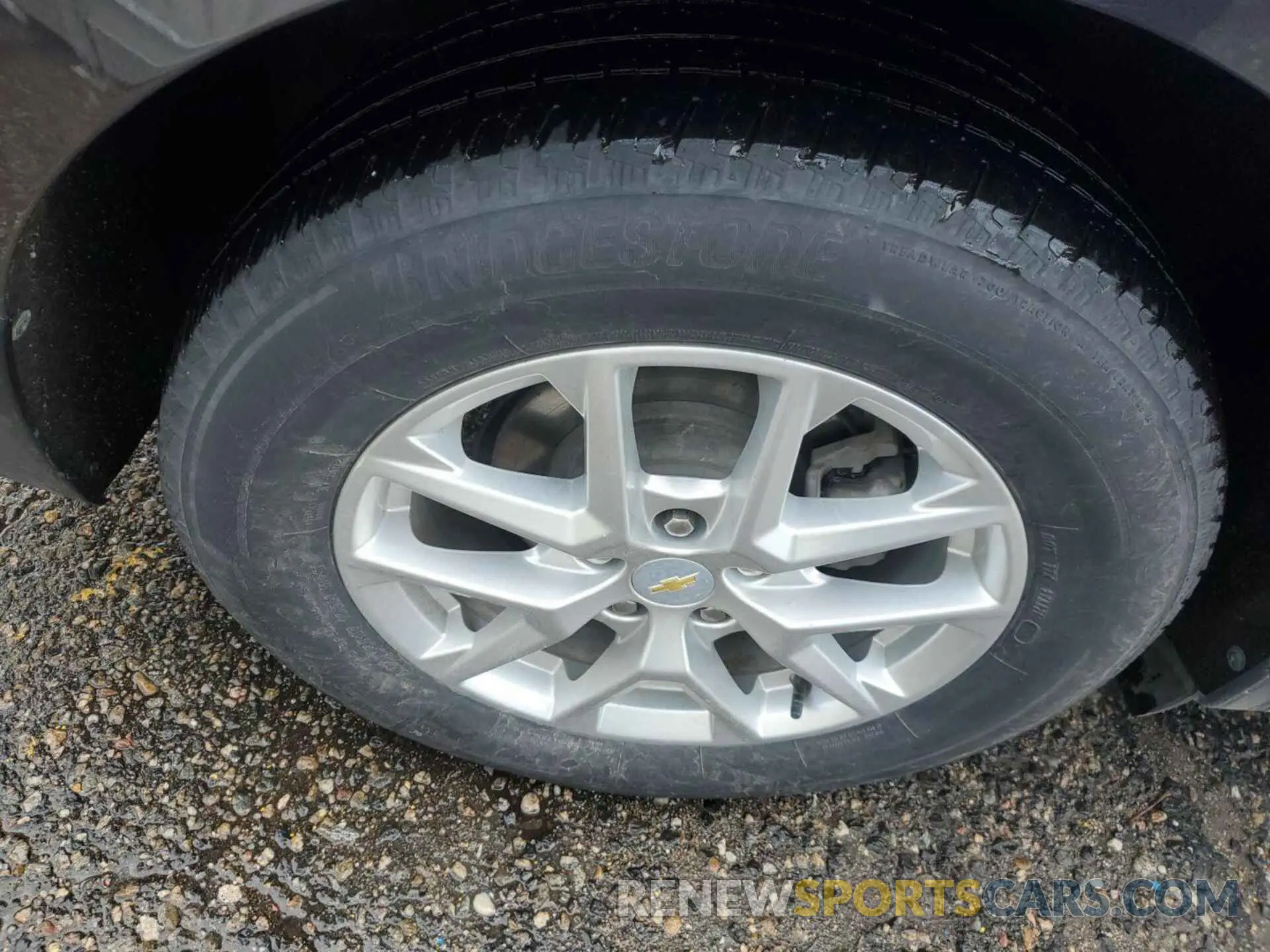 13 Photograph of a damaged car 2GNAXTEV3N6108642 CHEVROLET EQUINOX 2022