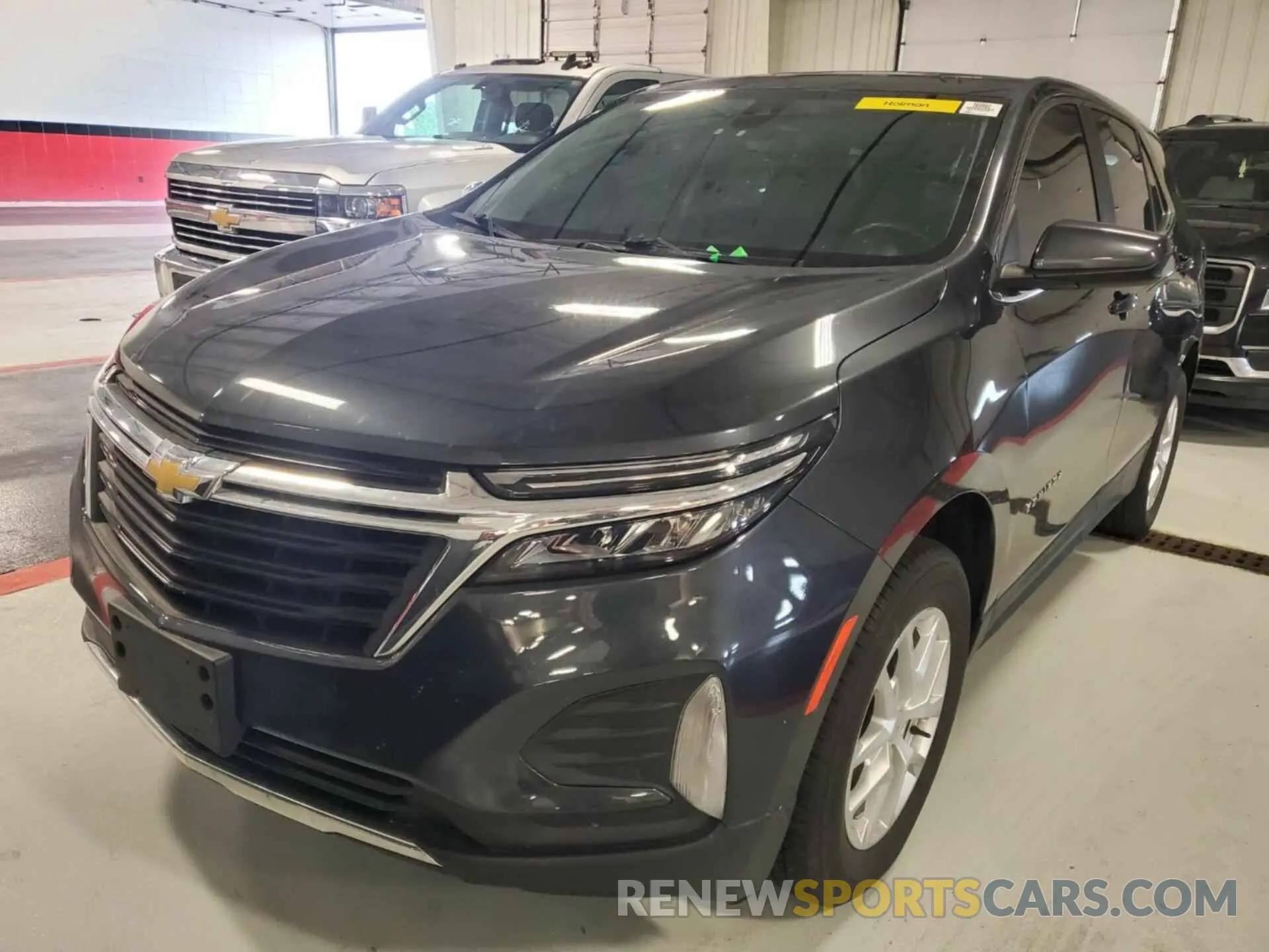 10 Photograph of a damaged car 2GNAXTEV3N6125005 CHEVROLET EQUINOX 2022