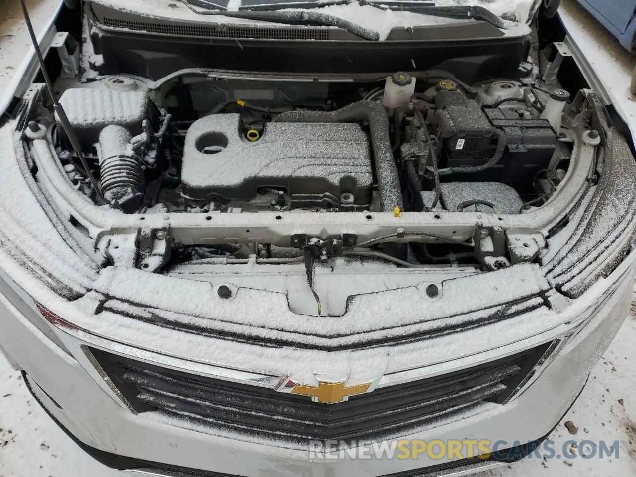 11 Photograph of a damaged car 2GNAXTEV5N6140699 CHEVROLET EQUINOX 2022