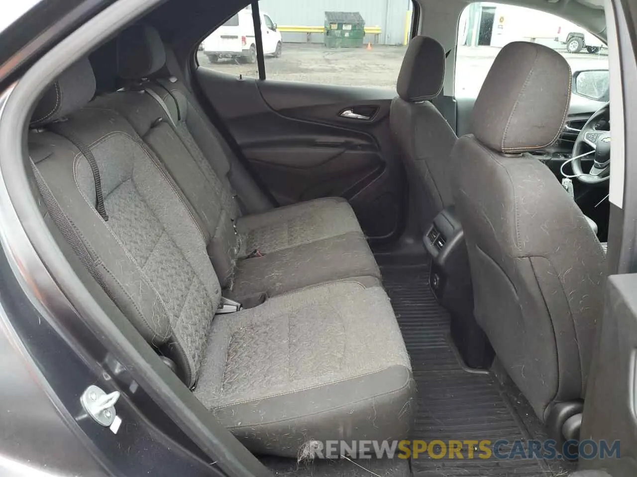 11 Photograph of a damaged car 2GNAXTEV5N6146437 CHEVROLET EQUINOX 2022