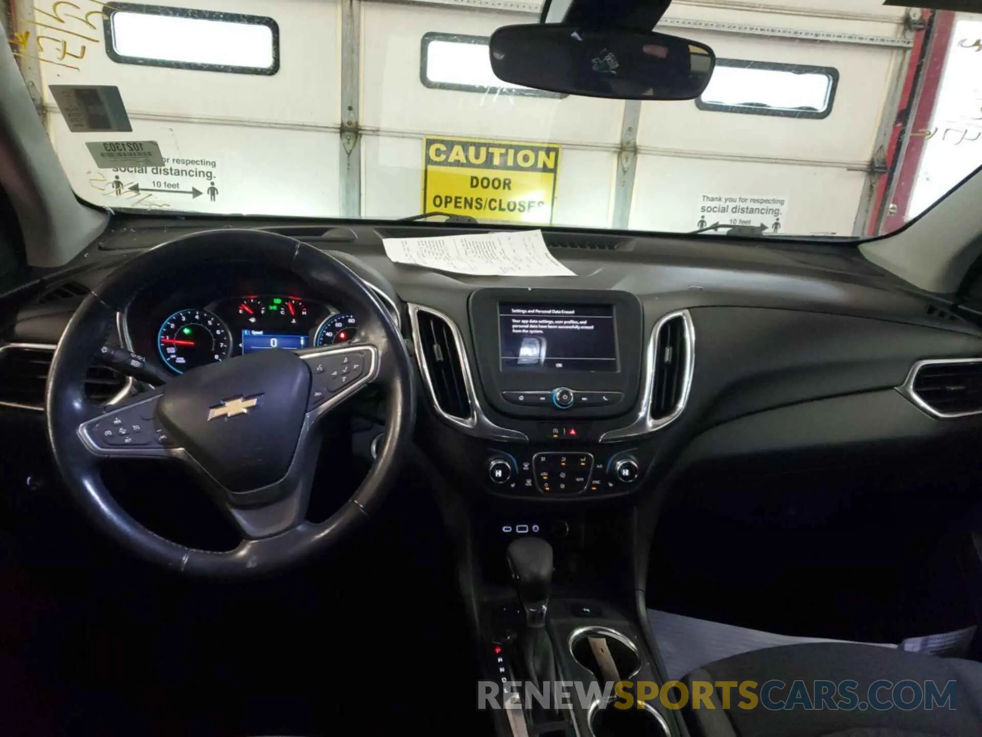 13 Photograph of a damaged car 2GNAXTEV7N6119840 CHEVROLET EQUINOX 2022