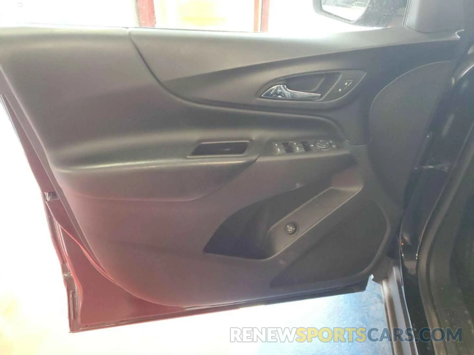 4 Photograph of a damaged car 2GNAXTEV7N6119840 CHEVROLET EQUINOX 2022