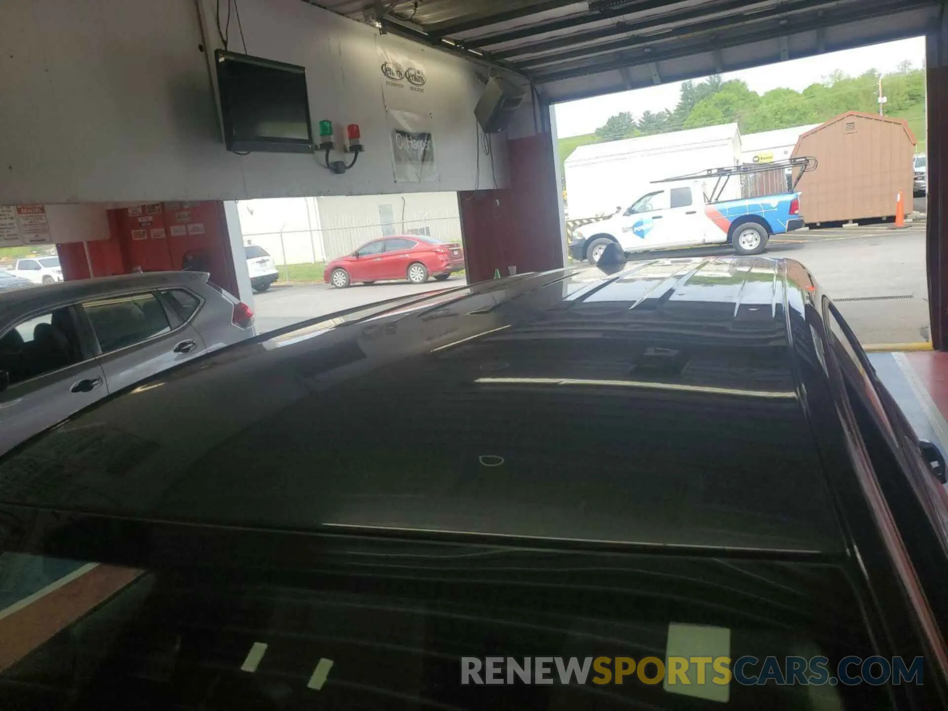 24 Photograph of a damaged car 2GNAXTEV8N6132211 CHEVROLET EQUINOX 2022