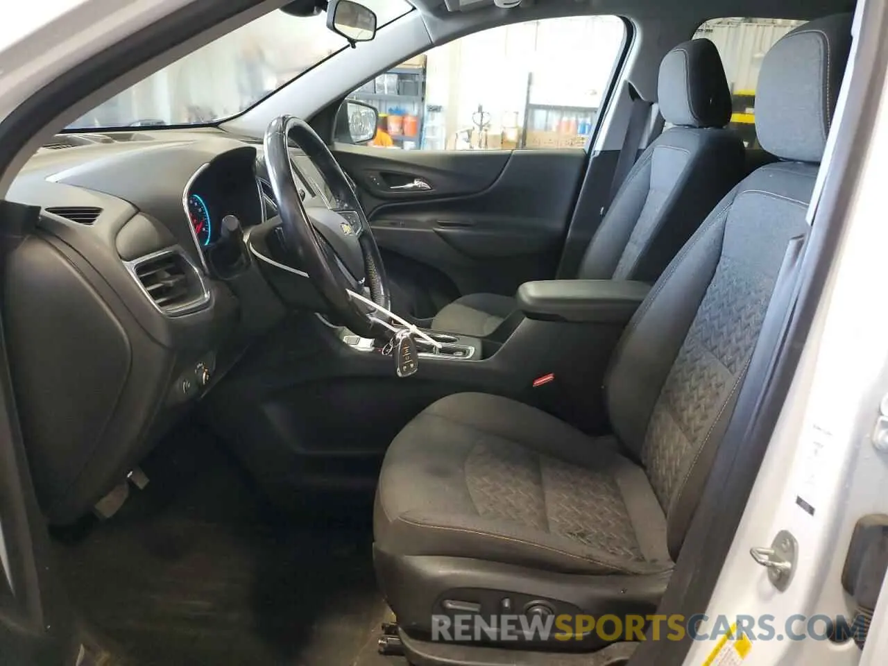 7 Photograph of a damaged car 2GNAXTEV8N6133486 CHEVROLET EQUINOX 2022