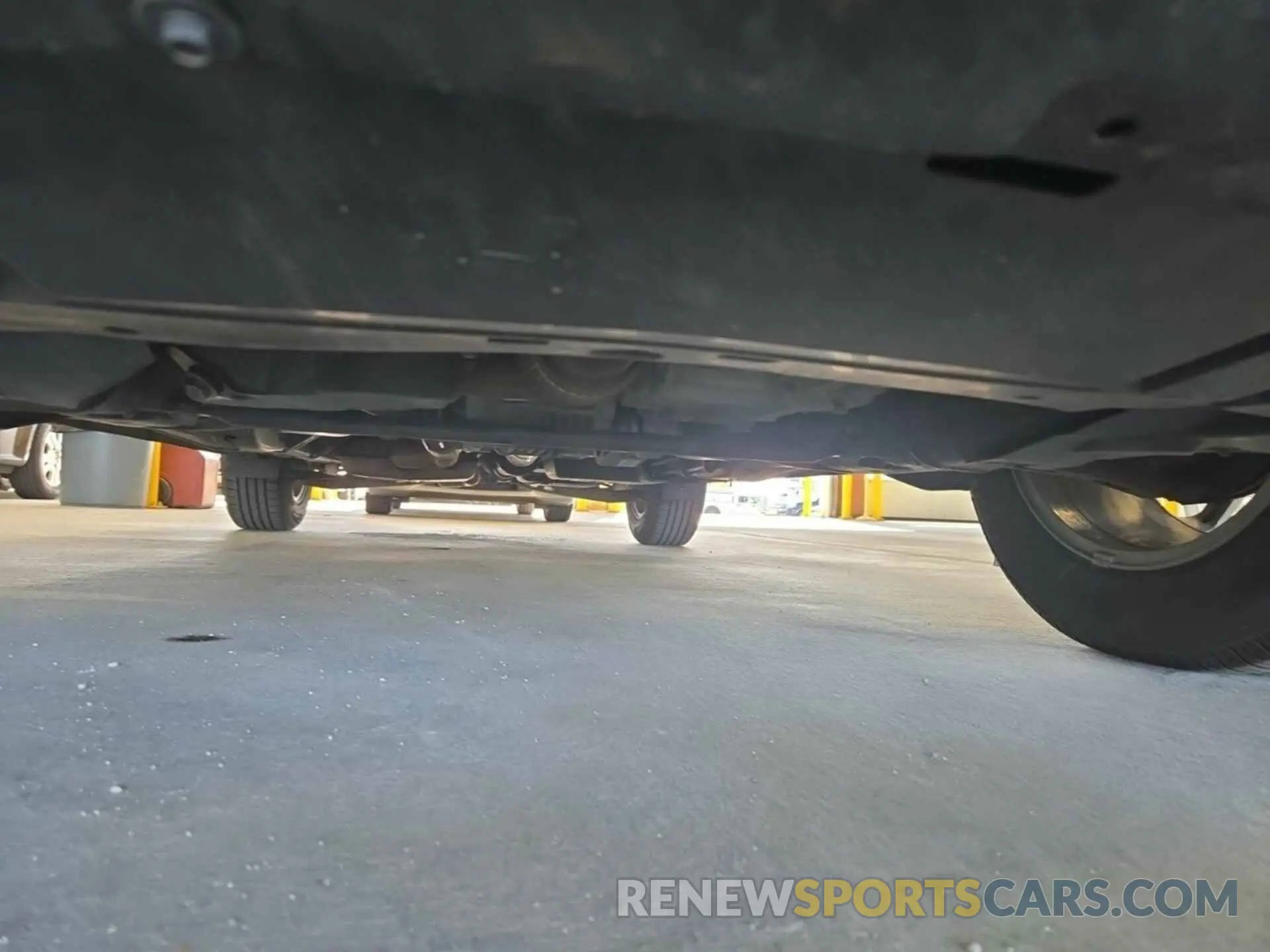 12 Photograph of a damaged car 2GNAXTEV9N6108404 CHEVROLET EQUINOX 2022
