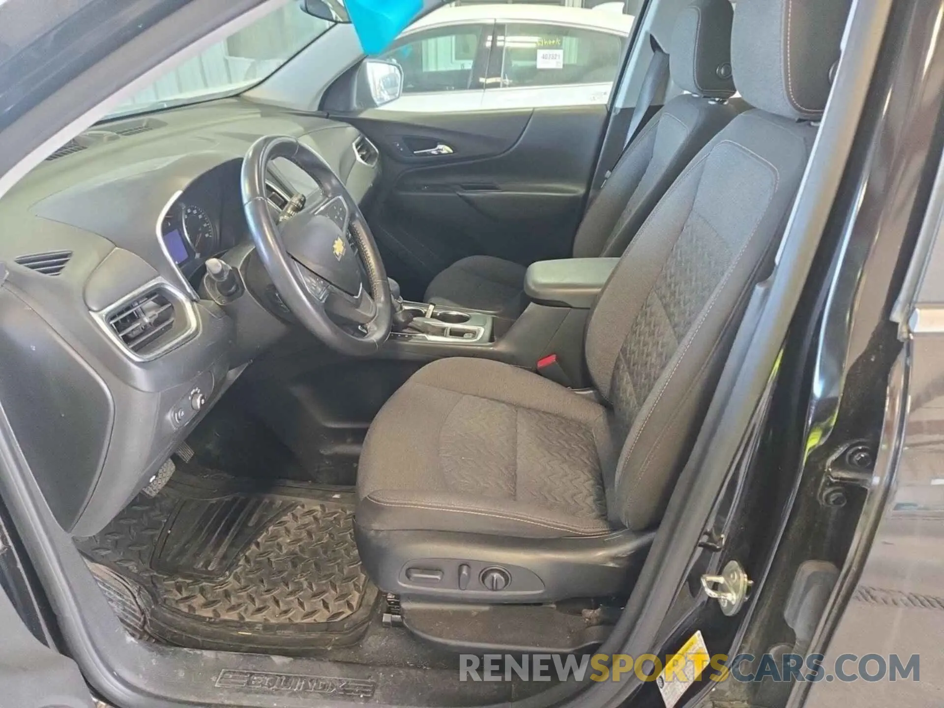 16 Photograph of a damaged car 2GNAXTEV9N6108404 CHEVROLET EQUINOX 2022
