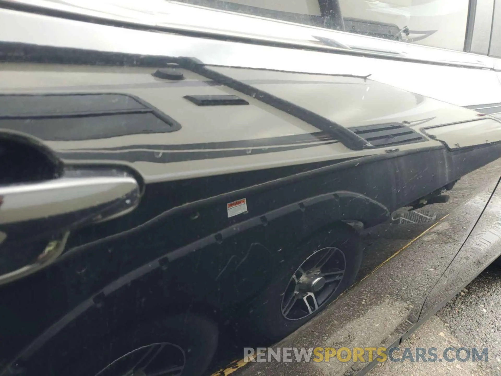 12 Photograph of a damaged car 2GNAXTEV9N6108516 CHEVROLET EQUINOX 2022