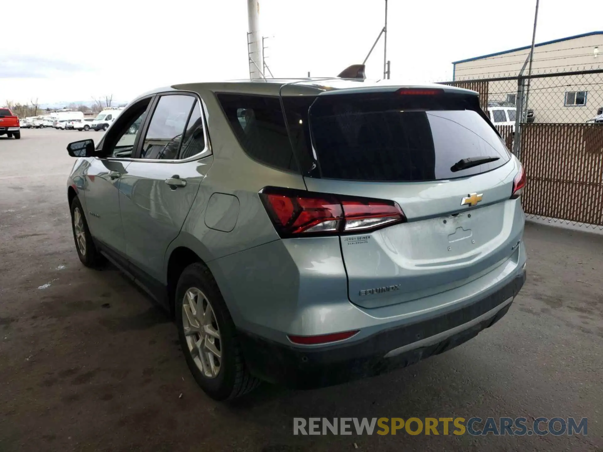 7 Photograph of a damaged car 2GNAXTEV9N6109908 CHEVROLET EQUINOX 2022