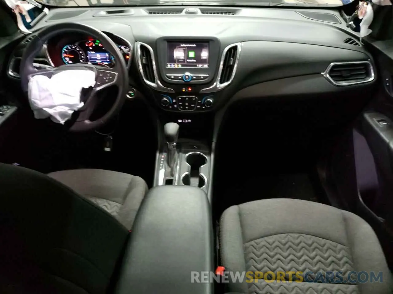 8 Photograph of a damaged car 2GNAXUEV1N6121802 CHEVROLET EQUINOX 2022