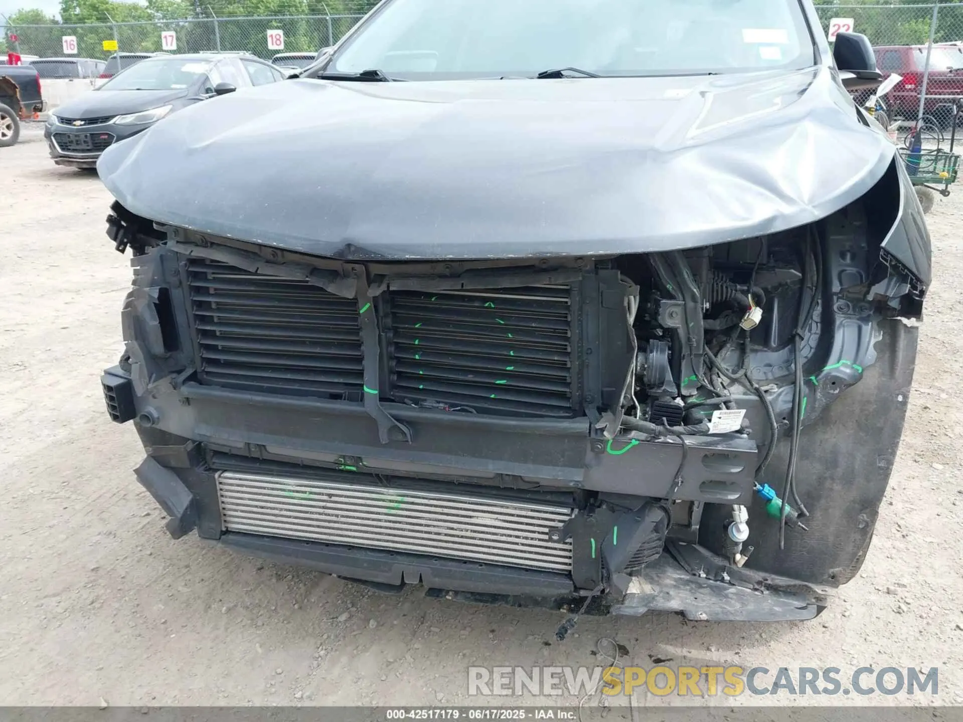 6 Photograph of a damaged car 2GNAXUEV1N6139930 CHEVROLET EQUINOX 2022