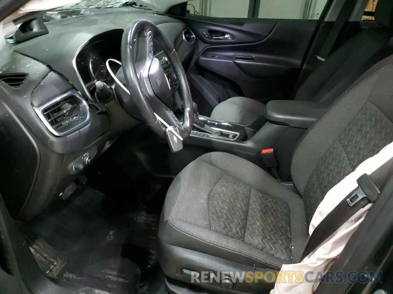 7 Photograph of a damaged car 2GNAXUEV4N6122040 CHEVROLET EQUINOX 2022