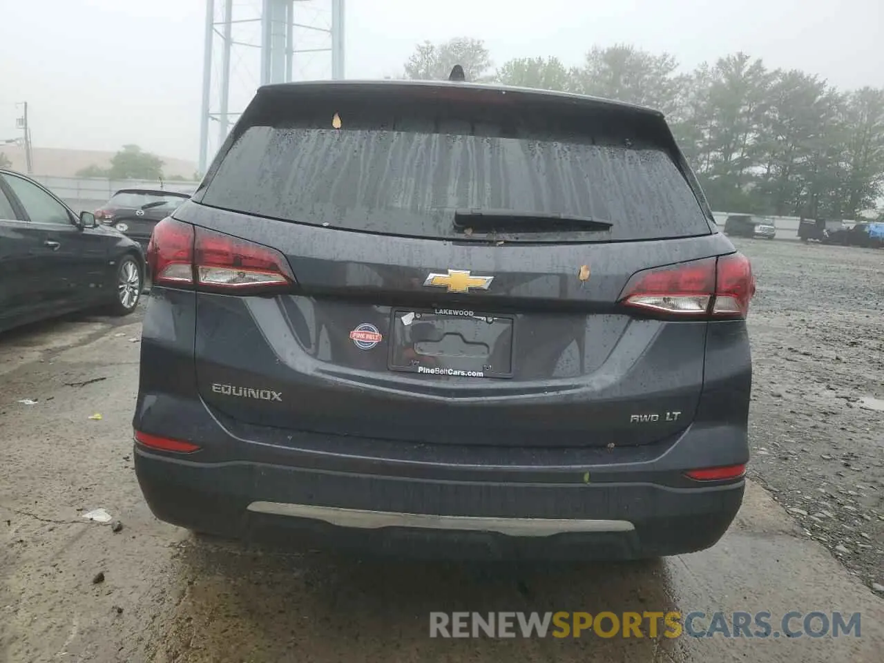 6 Photograph of a damaged car 2GNAXUEV4N6127416 CHEVROLET EQUINOX 2022