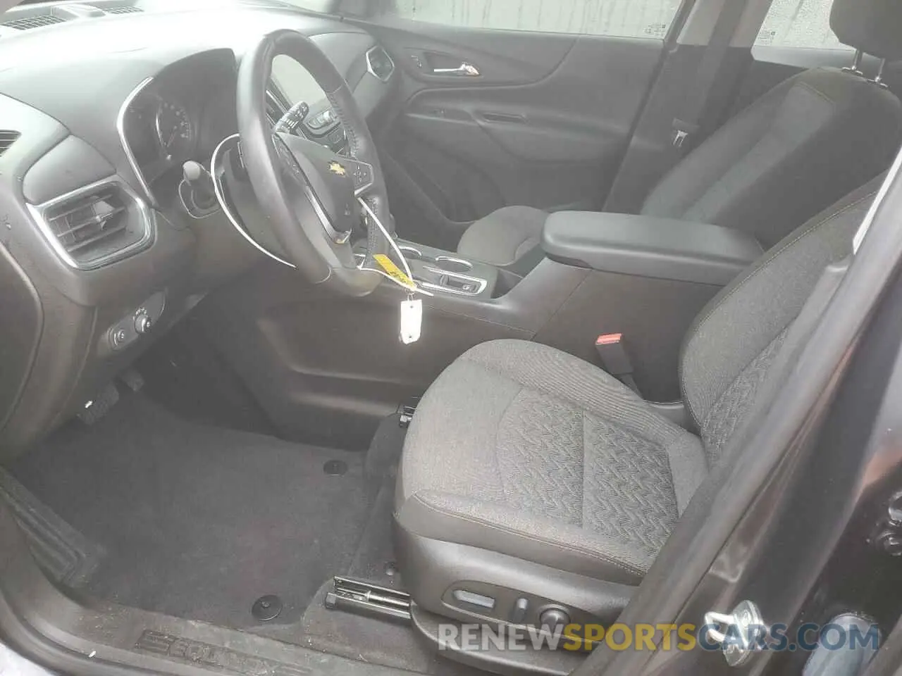 7 Photograph of a damaged car 2GNAXUEV4N6127416 CHEVROLET EQUINOX 2022