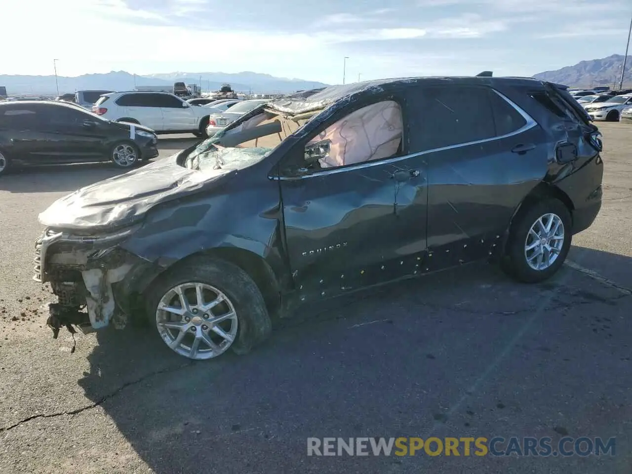 1 Photograph of a damaged car 2GNAXUEV4N6140117 CHEVROLET EQUINOX 2022