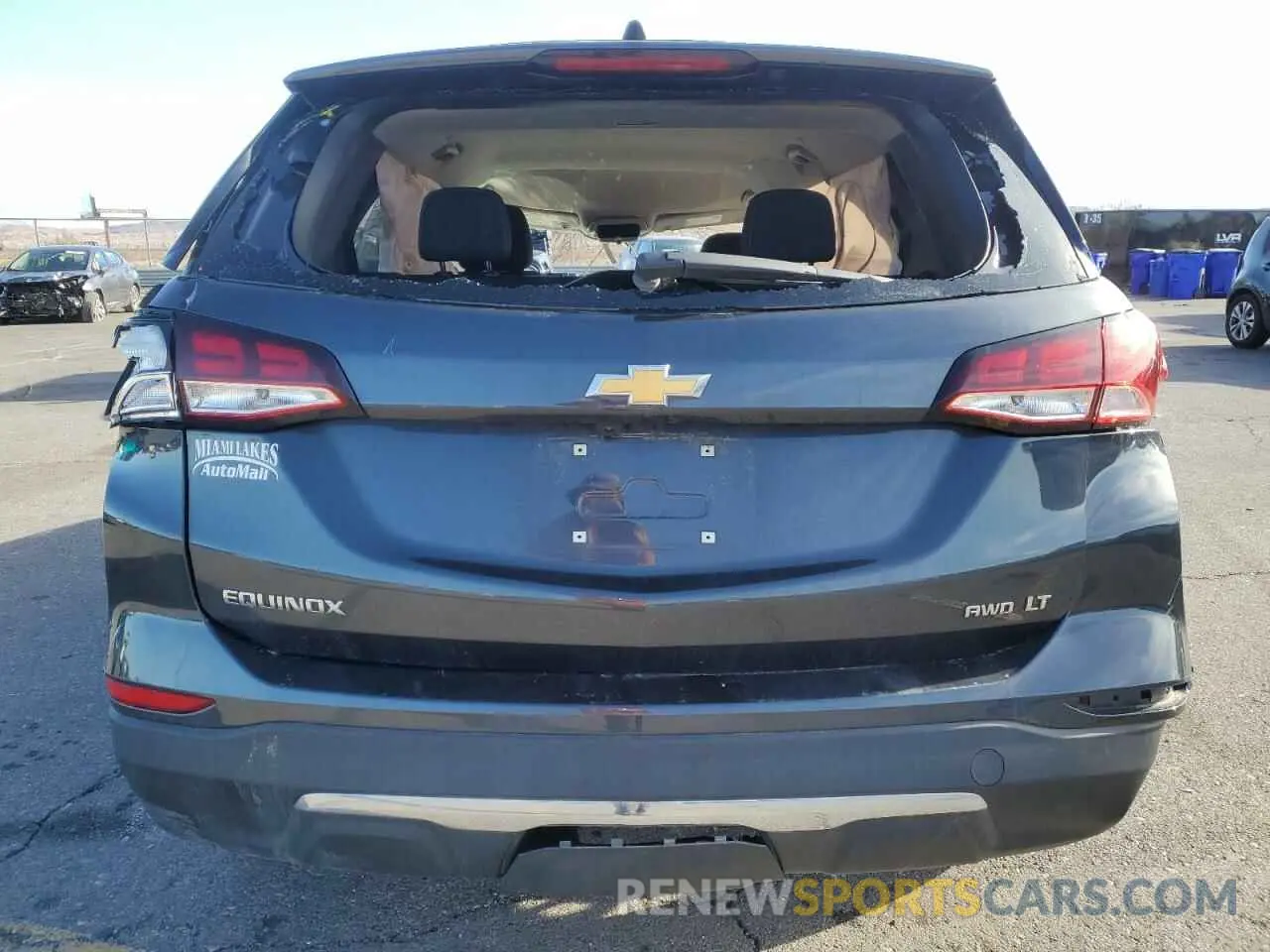 6 Photograph of a damaged car 2GNAXUEV4N6140117 CHEVROLET EQUINOX 2022