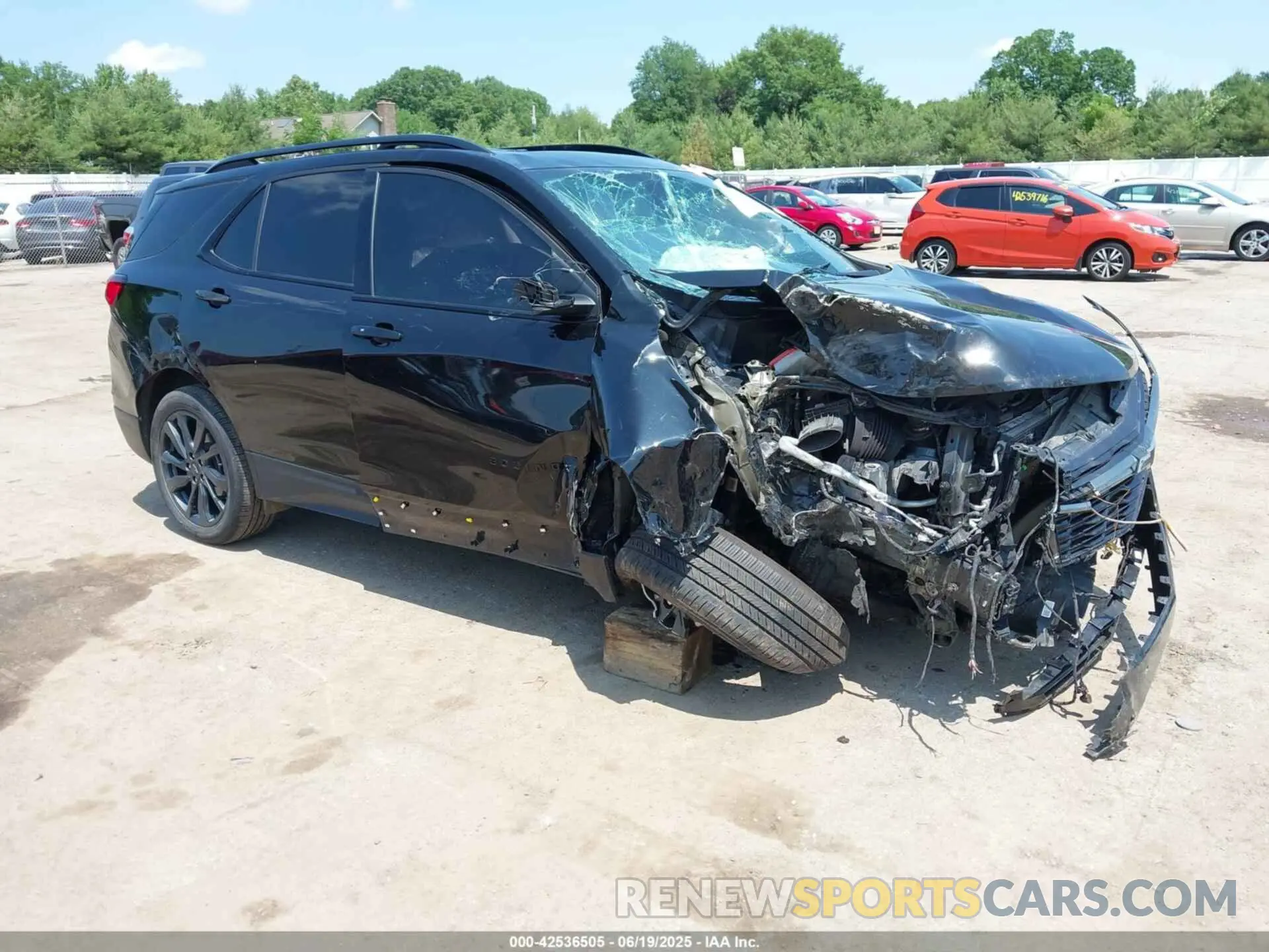 1 Photograph of a damaged car 2GNAXWEV0N6121740 CHEVROLET EQUINOX 2022