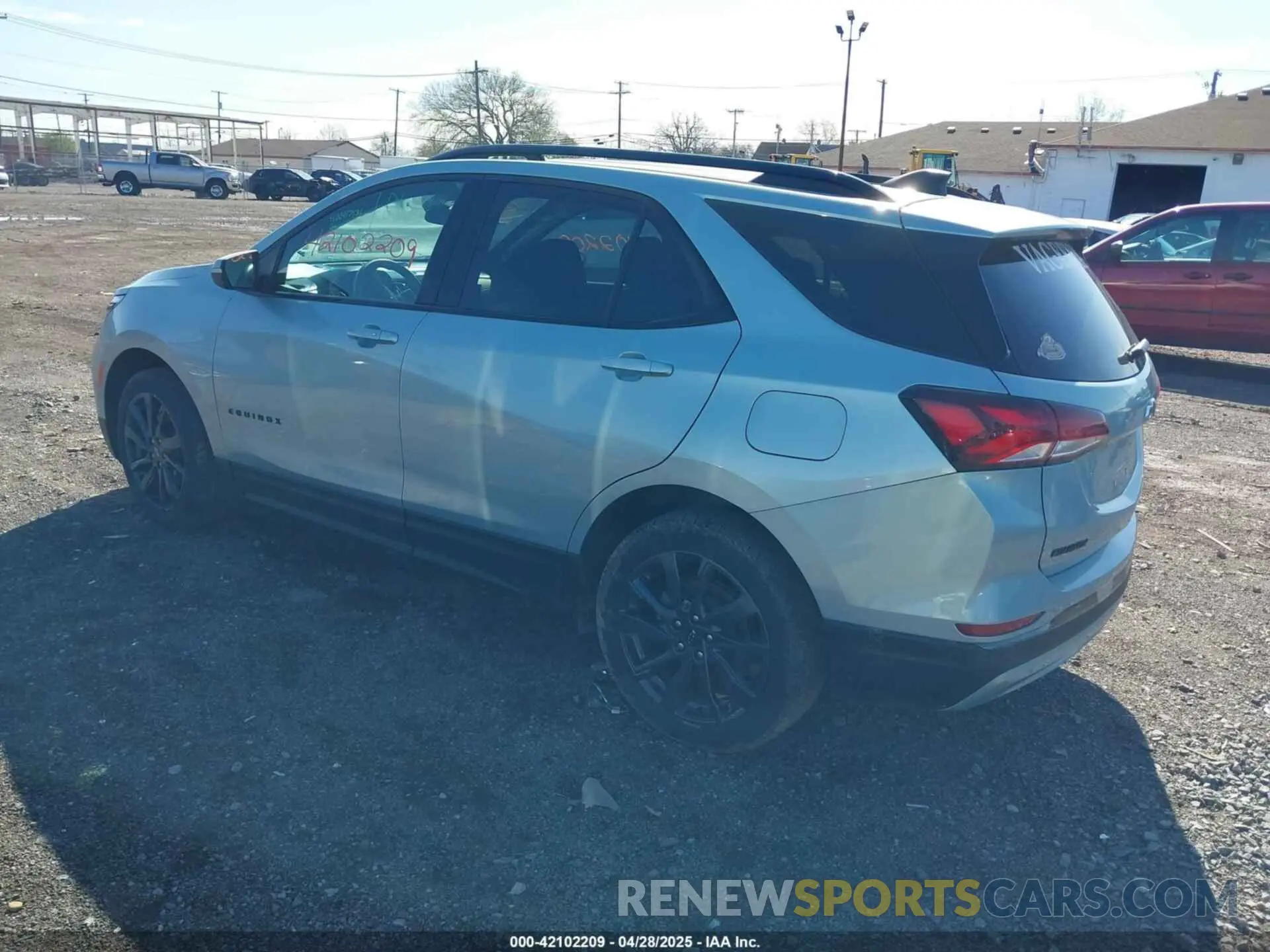 3 Photograph of a damaged car 2GNAXWEV0N6129532 CHEVROLET EQUINOX 2022