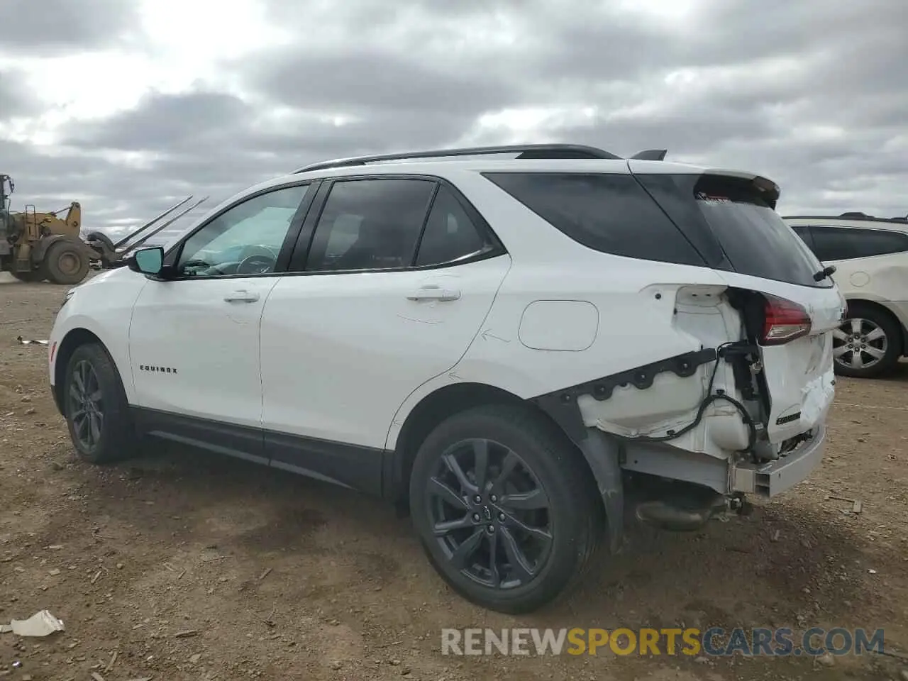 2 Photograph of a damaged car 2GNAXWEV3N6136782 CHEVROLET EQUINOX 2022