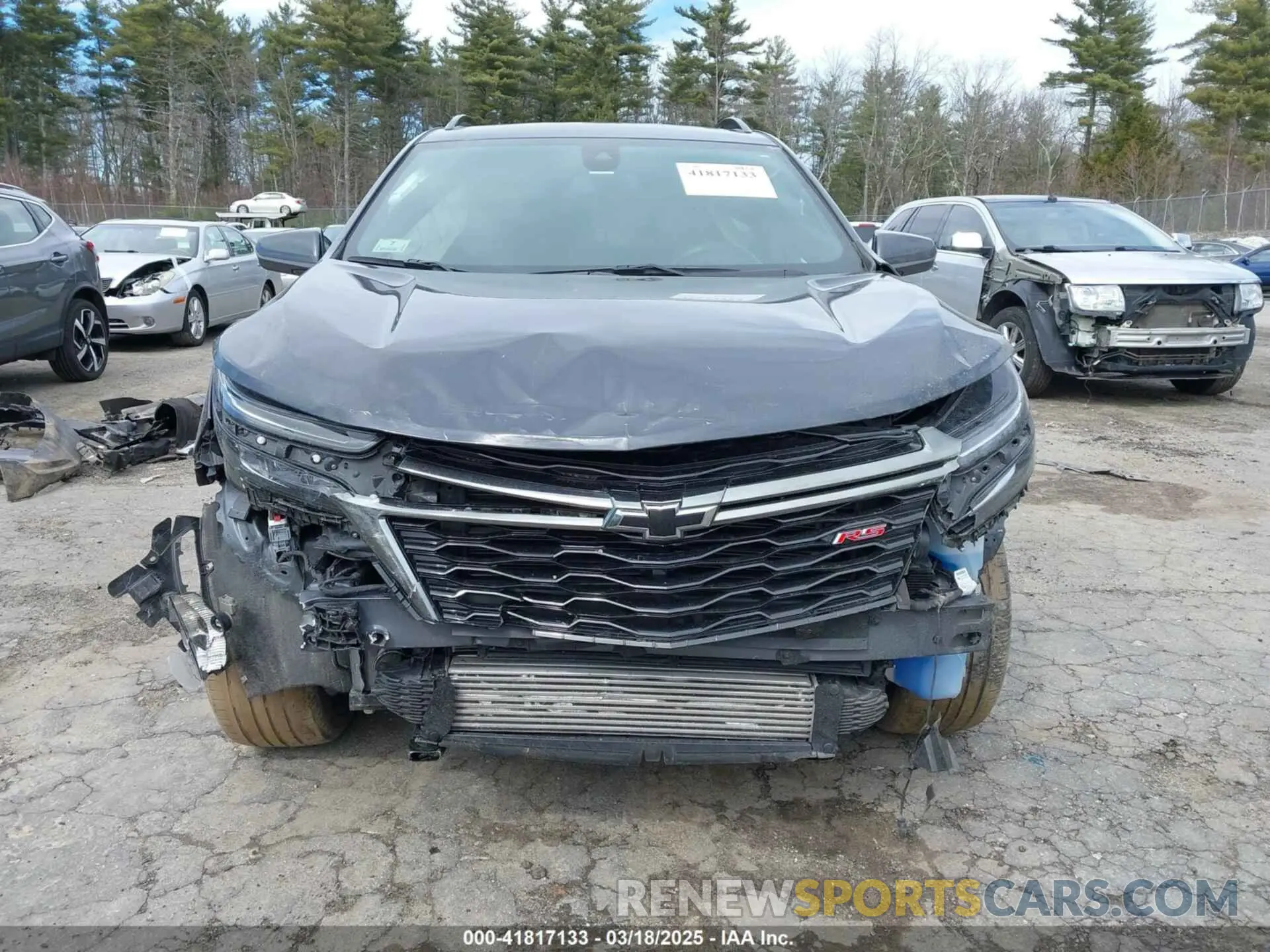 13 Photograph of a damaged car 2GNAXWEV4N6153168 CHEVROLET EQUINOX 2022
