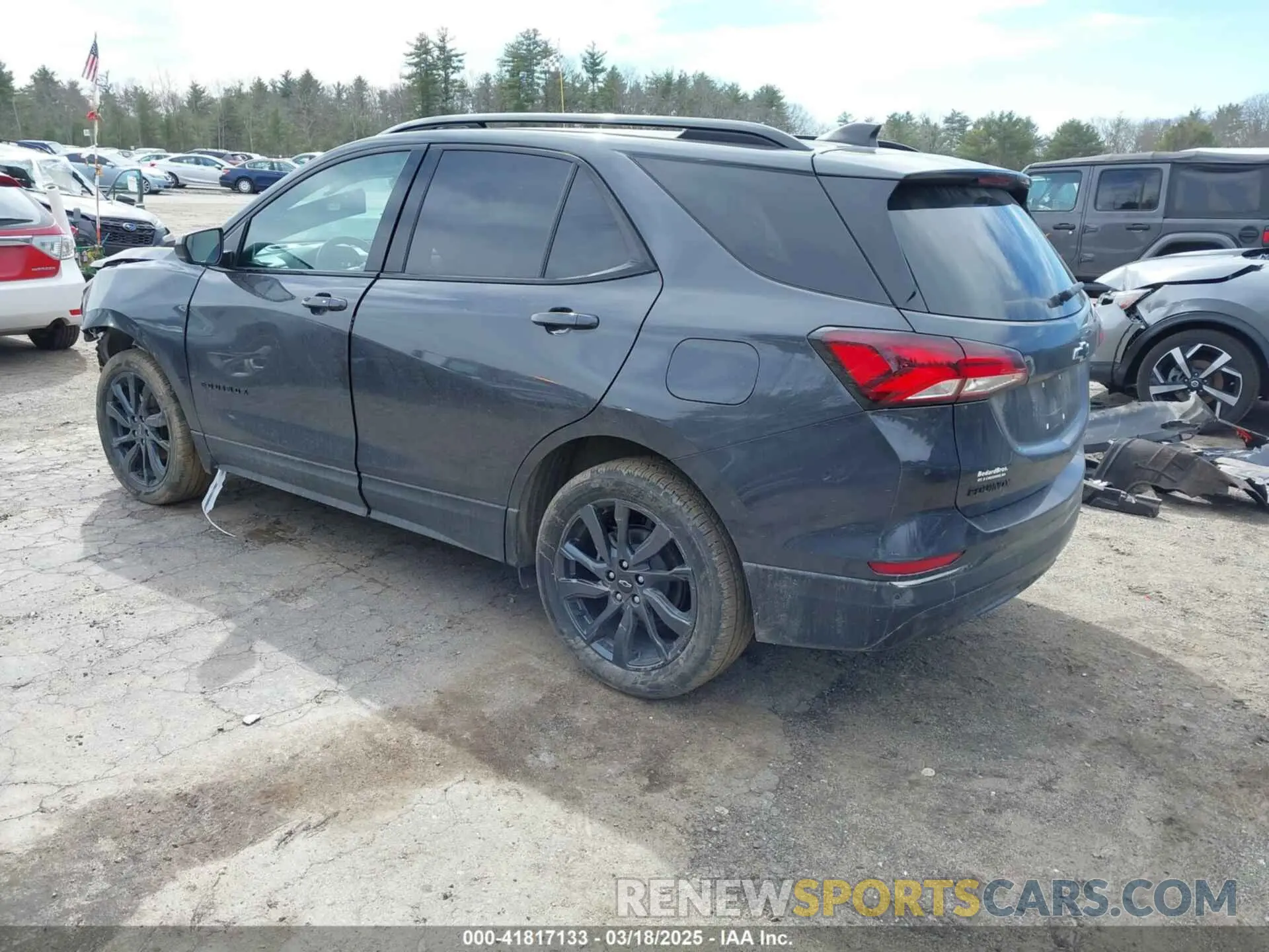3 Photograph of a damaged car 2GNAXWEV4N6153168 CHEVROLET EQUINOX 2022