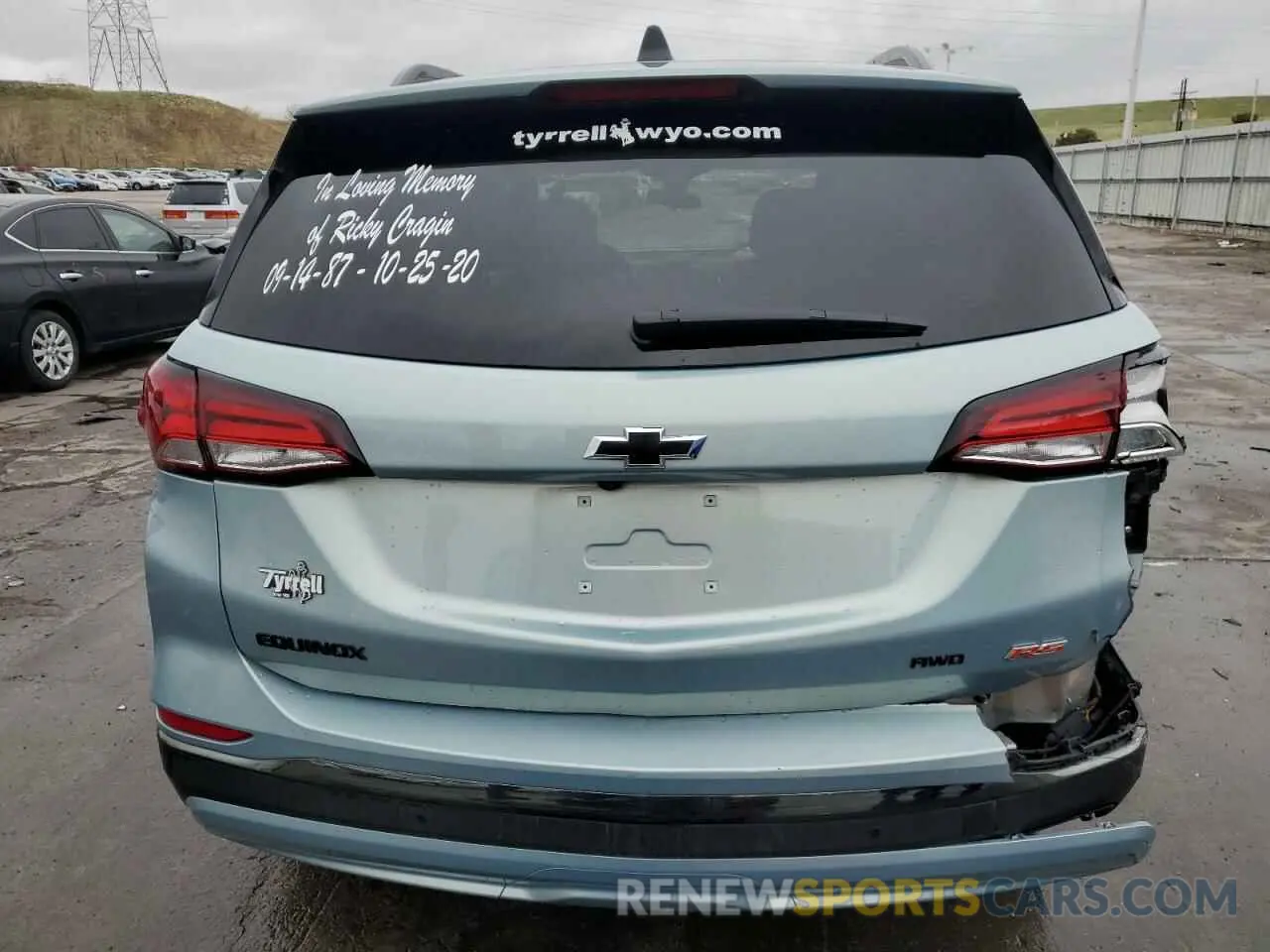 6 Photograph of a damaged car 2GNAXWEV5N6140462 CHEVROLET EQUINOX 2022