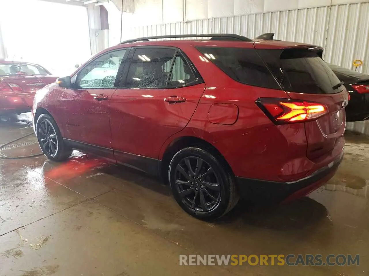 2 Photograph of a damaged car 2GNAXWEV6N6145234 CHEVROLET EQUINOX 2022