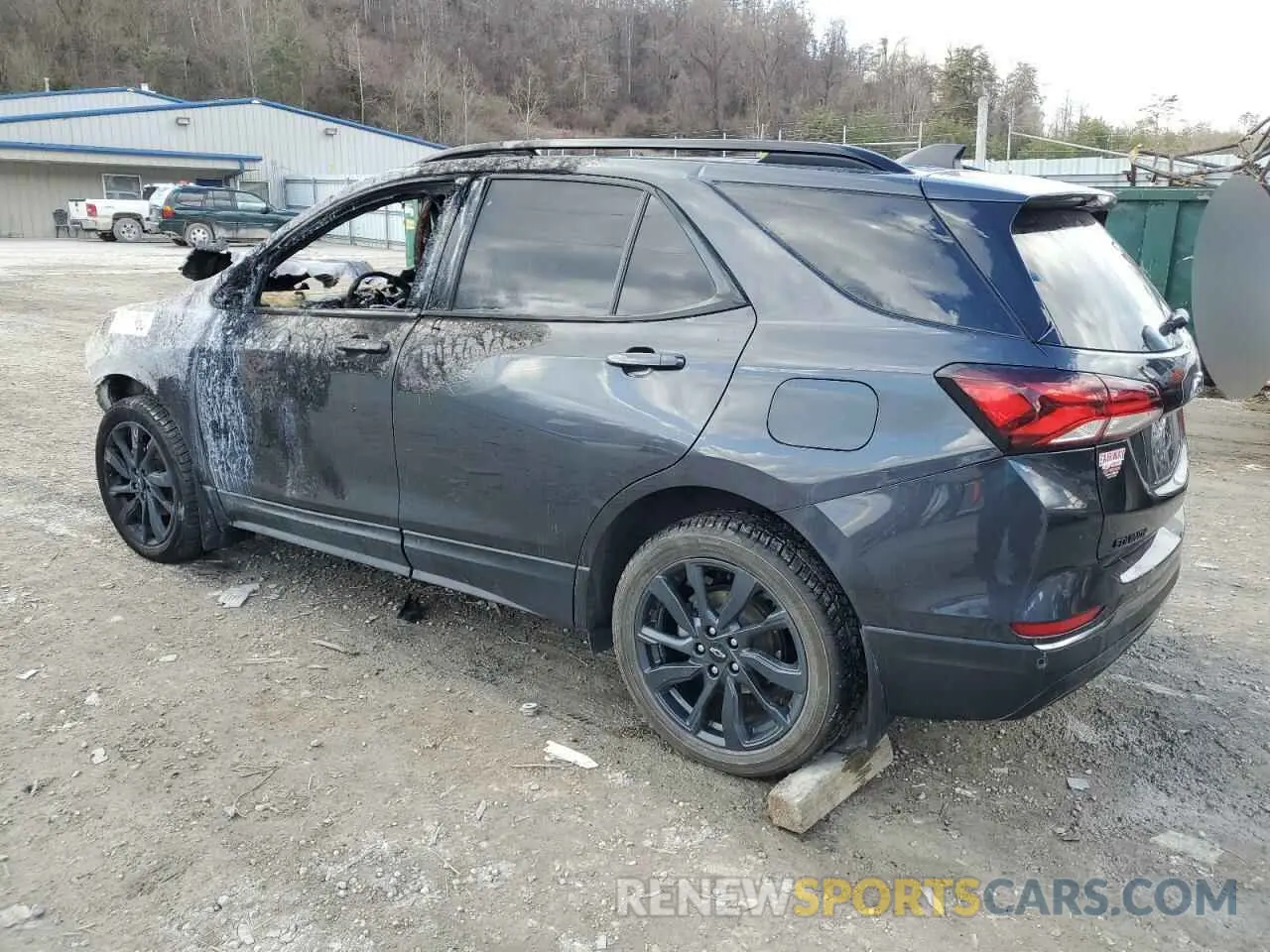 2 Photograph of a damaged car 2GNAXWEV6N6149168 CHEVROLET EQUINOX 2022