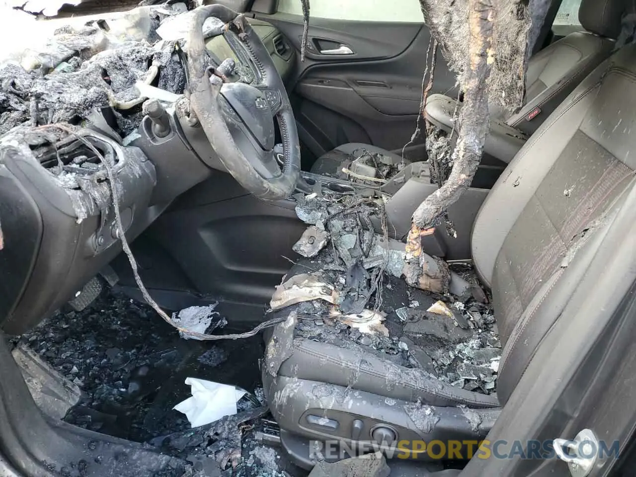 7 Photograph of a damaged car 2GNAXWEV6N6149168 CHEVROLET EQUINOX 2022
