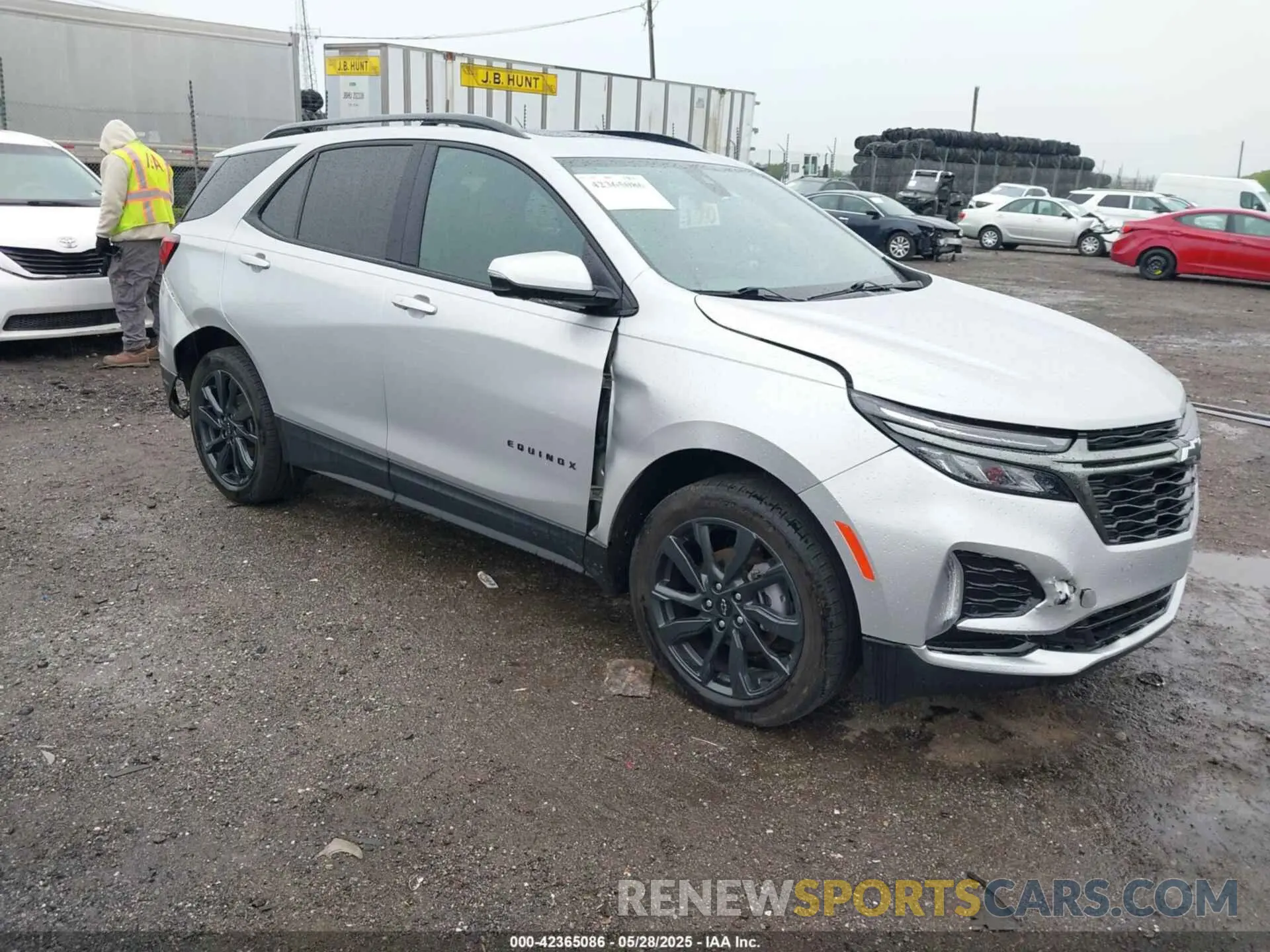 1 Photograph of a damaged car 2GNAXWEV8N6142870 CHEVROLET EQUINOX 2022