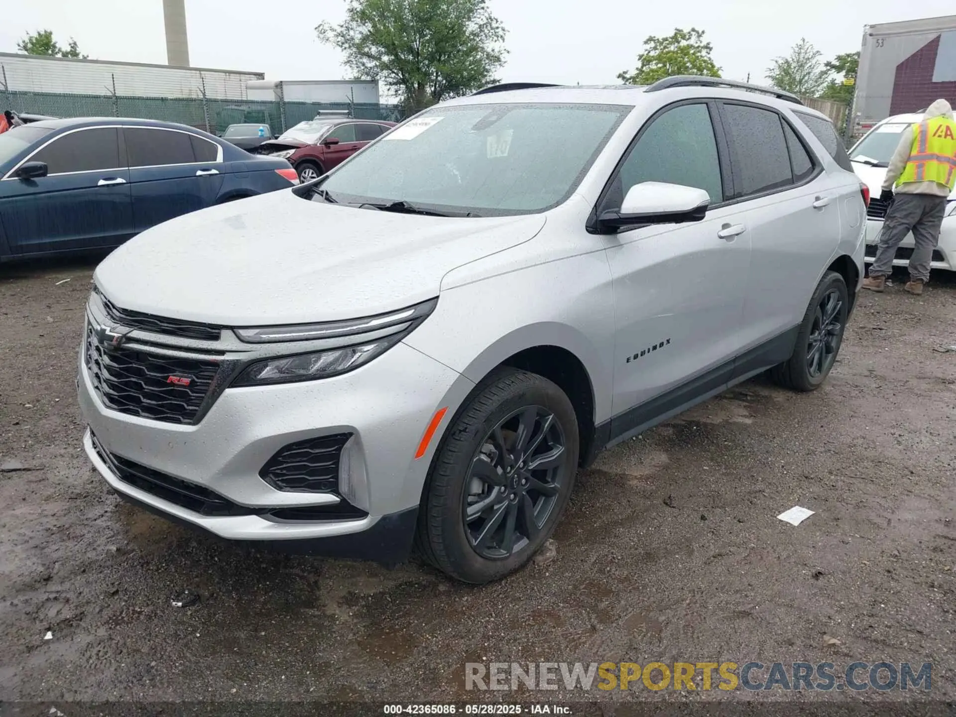 2 Photograph of a damaged car 2GNAXWEV8N6142870 CHEVROLET EQUINOX 2022