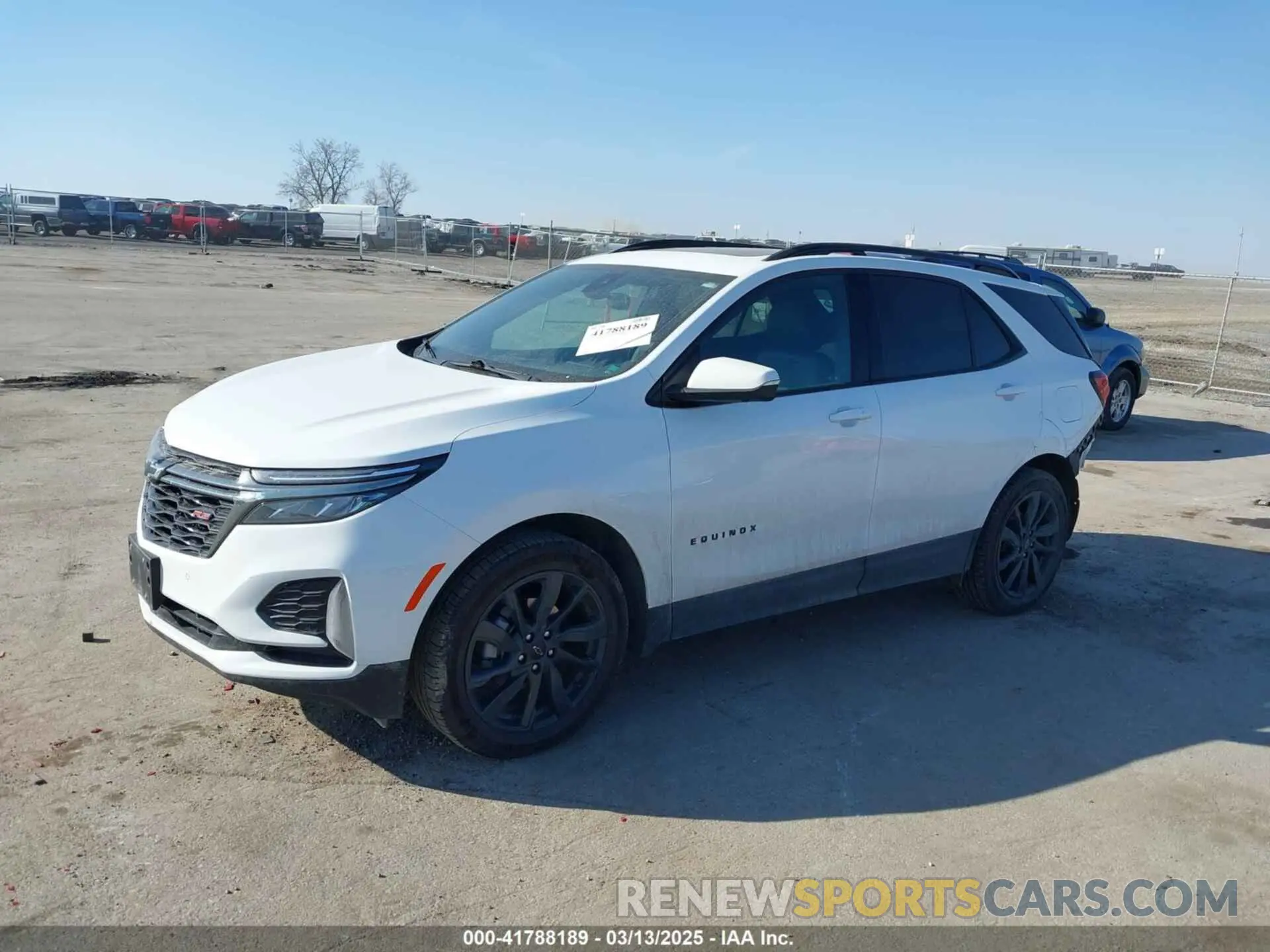 2 Photograph of a damaged car 2GNAXWEV9N6120490 CHEVROLET EQUINOX 2022
